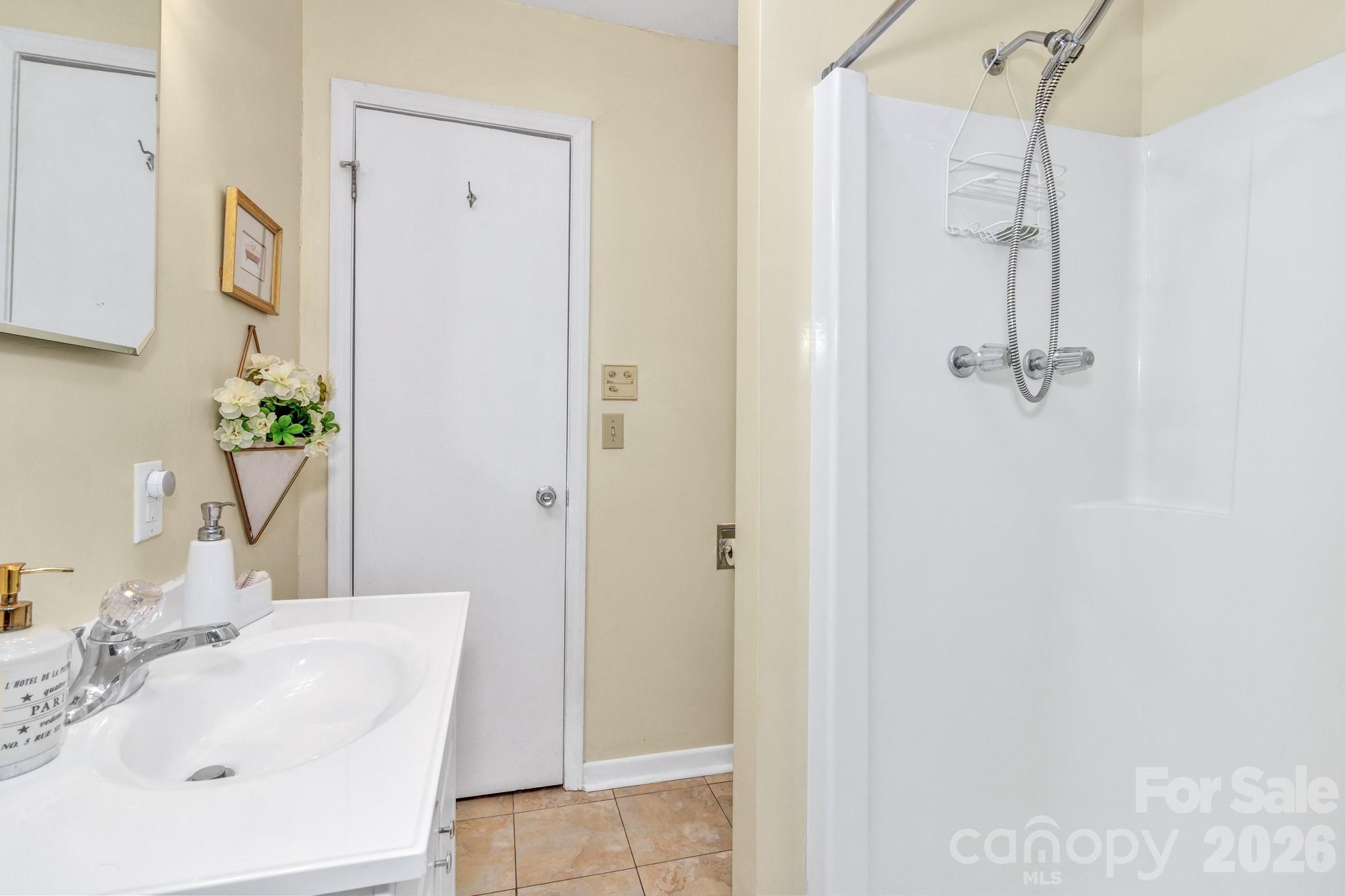 Connestee Falls - Residential