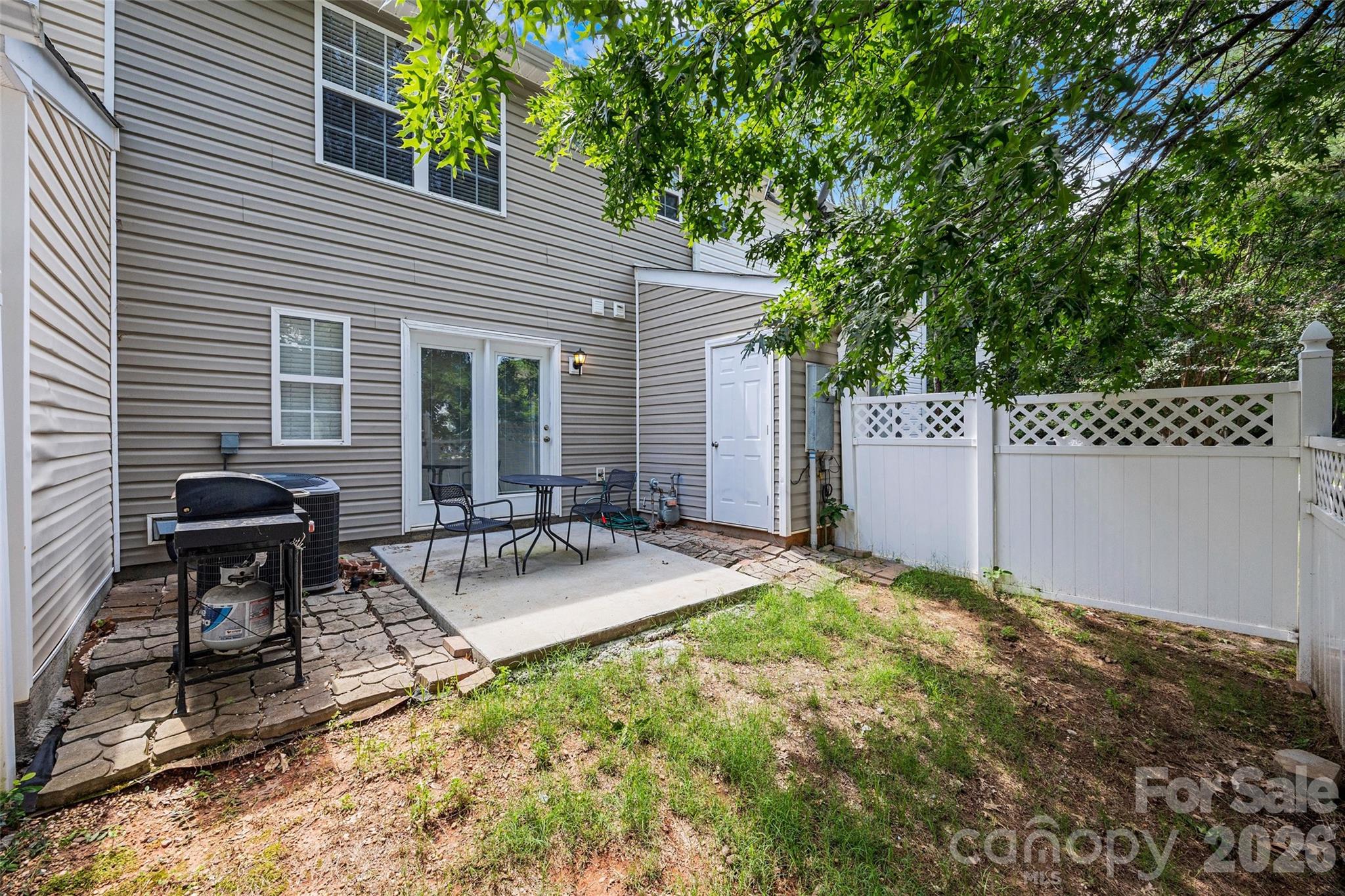 Lexington Commons - Residential