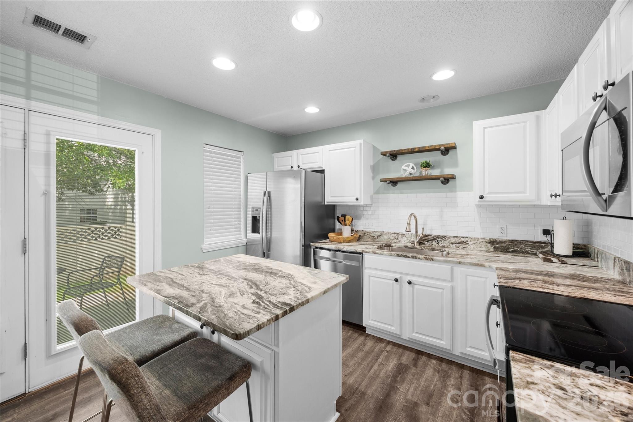 Lexington Commons - Residential