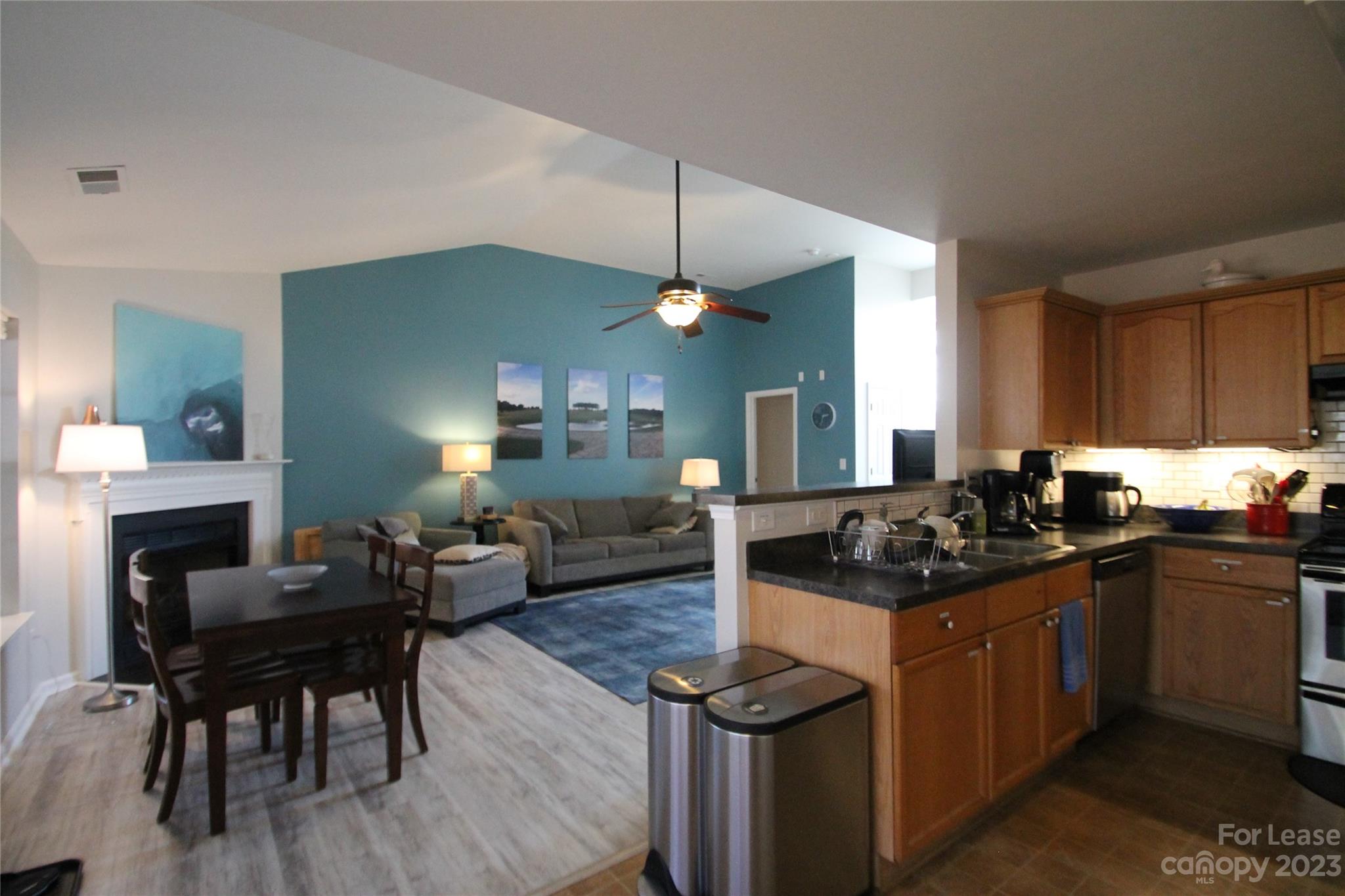 Longview Oaks - Residential Lease