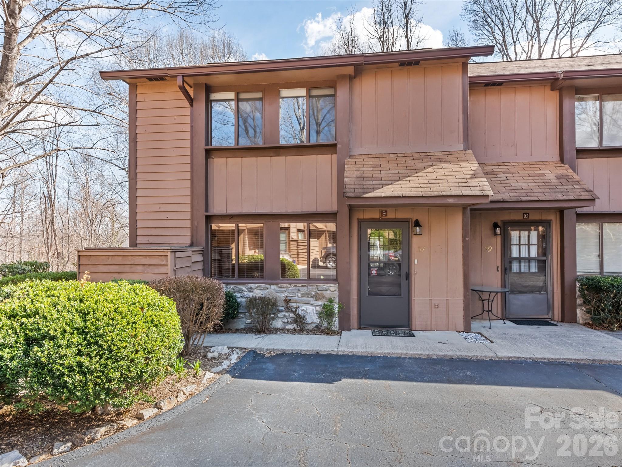 Cedarwood Villas - Residential