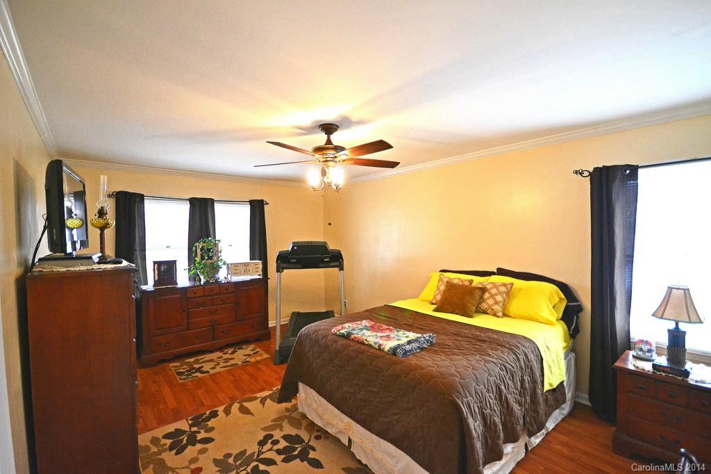 Jamestowne - Residential