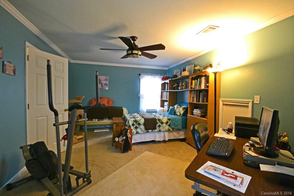 Jamestowne - Residential