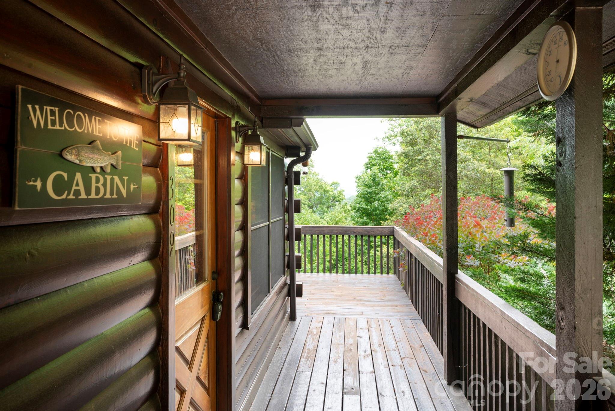 Pinnacle Mountain - Residential