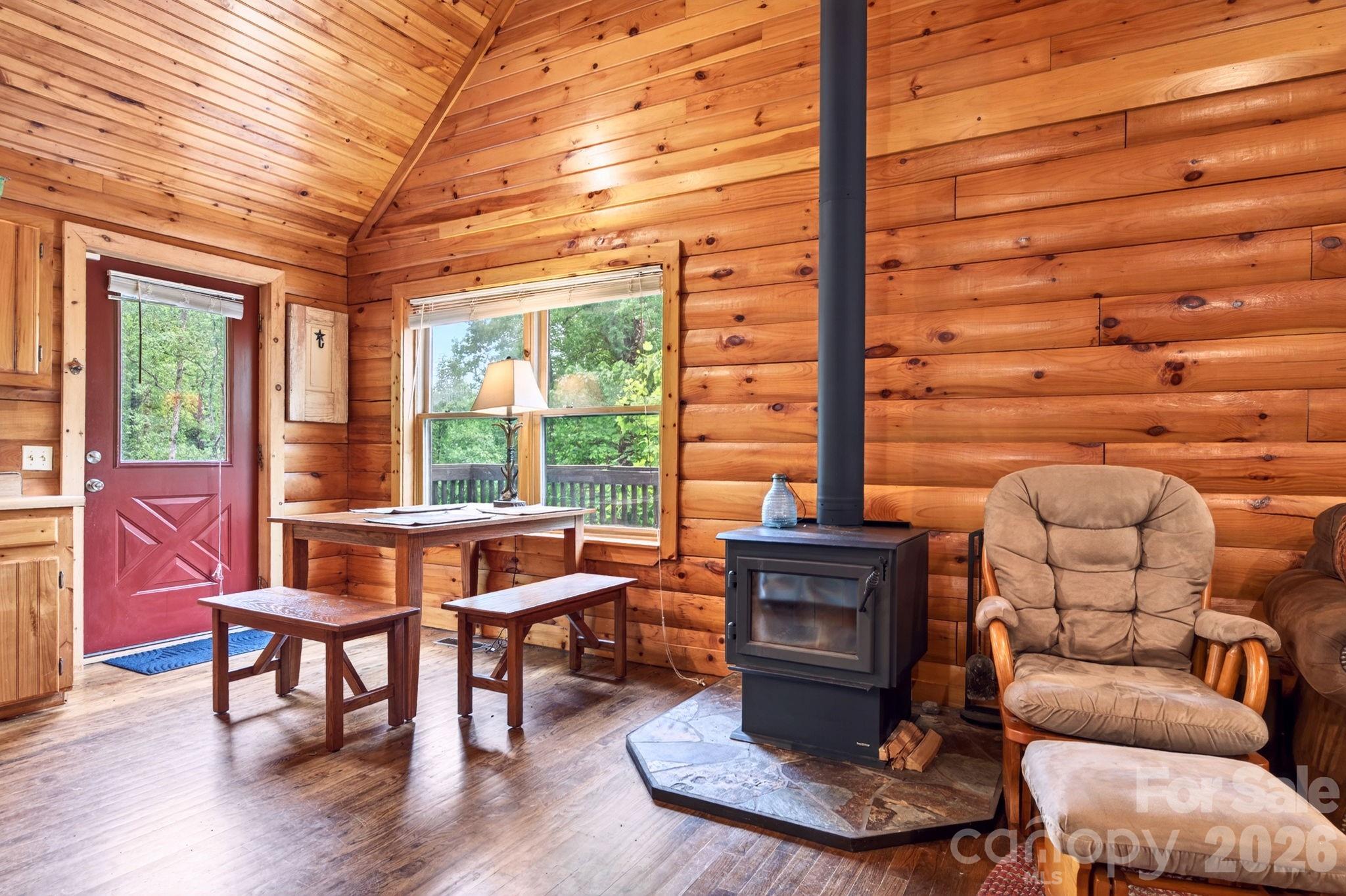 Pinnacle Mountain - Residential