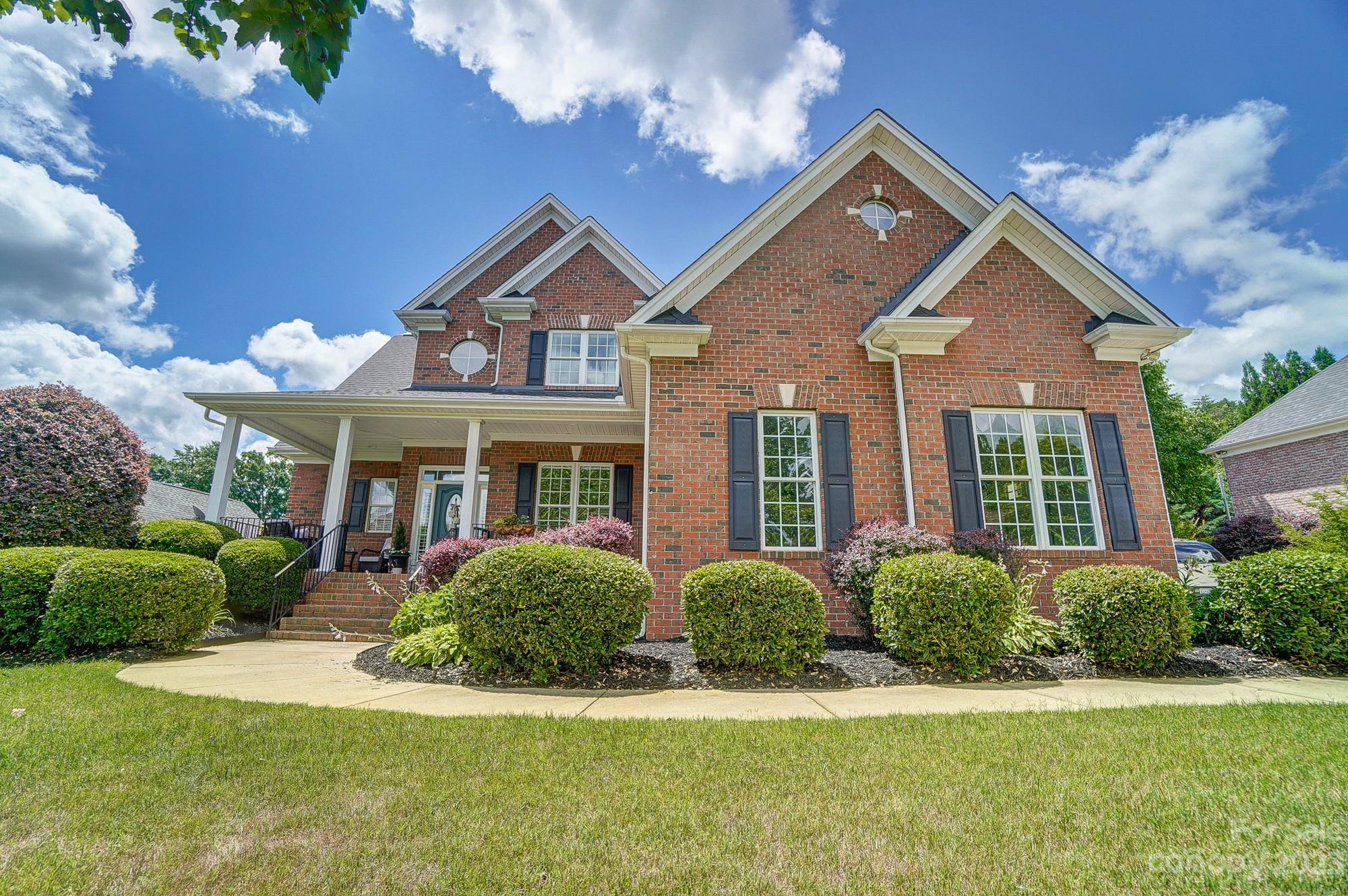 Immaculate Brick Home on a cul-de-sac homesite in beautiful Fort Mill, SC! This amazing home features 4 bedrooms plus a huge loft and an additional flex space with endless opportunities! Step in from the large front porch and onto beautiful hardwoods, a welcoming dining room, a spacious great room and sunny kitchen with a stunning dome ceiling! The owners suite is well apportioned and sits on the main level. Head upstairs to 3 oversized bedrooms, a huge loft and an additional flex space that's perfect for an office, exercise or craft room, or even an additional bedroom! Large closets, tons of storage and a 3 car garage! Take in gorgeous views from the front porch and relax on the back deck or chill around the fire pit. So much to love about this home!! Fort Mill Schools, Fantastic location just minutes from downtown Fort Mill and uptown Charlotte! Welcome Home!!