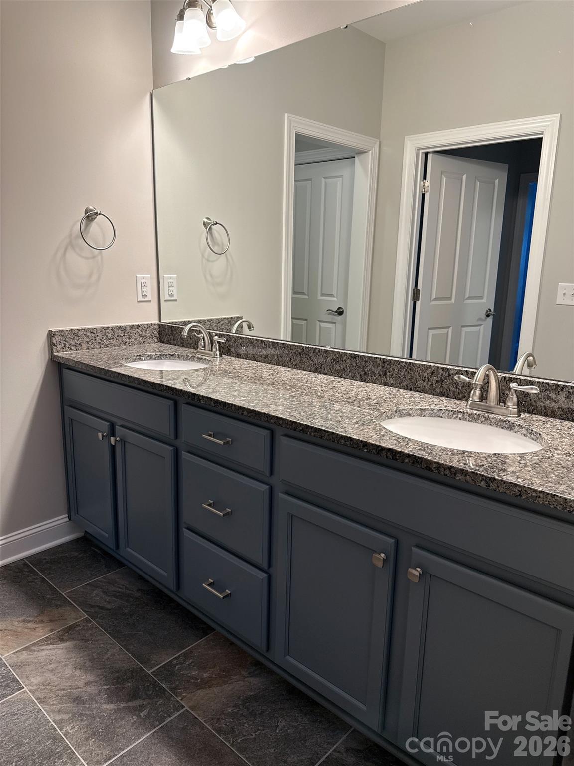 The Courtyards at Wesley Chapel - Residential