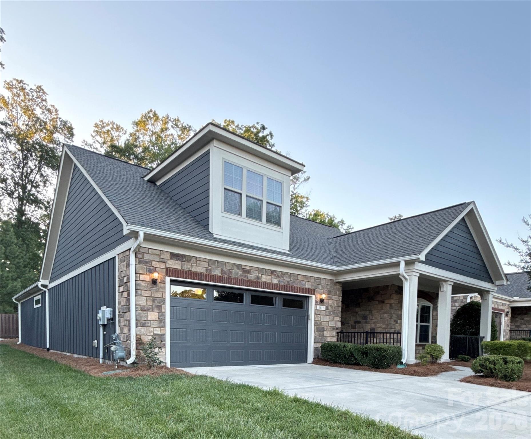 The Courtyards at Wesley Chapel - Residential