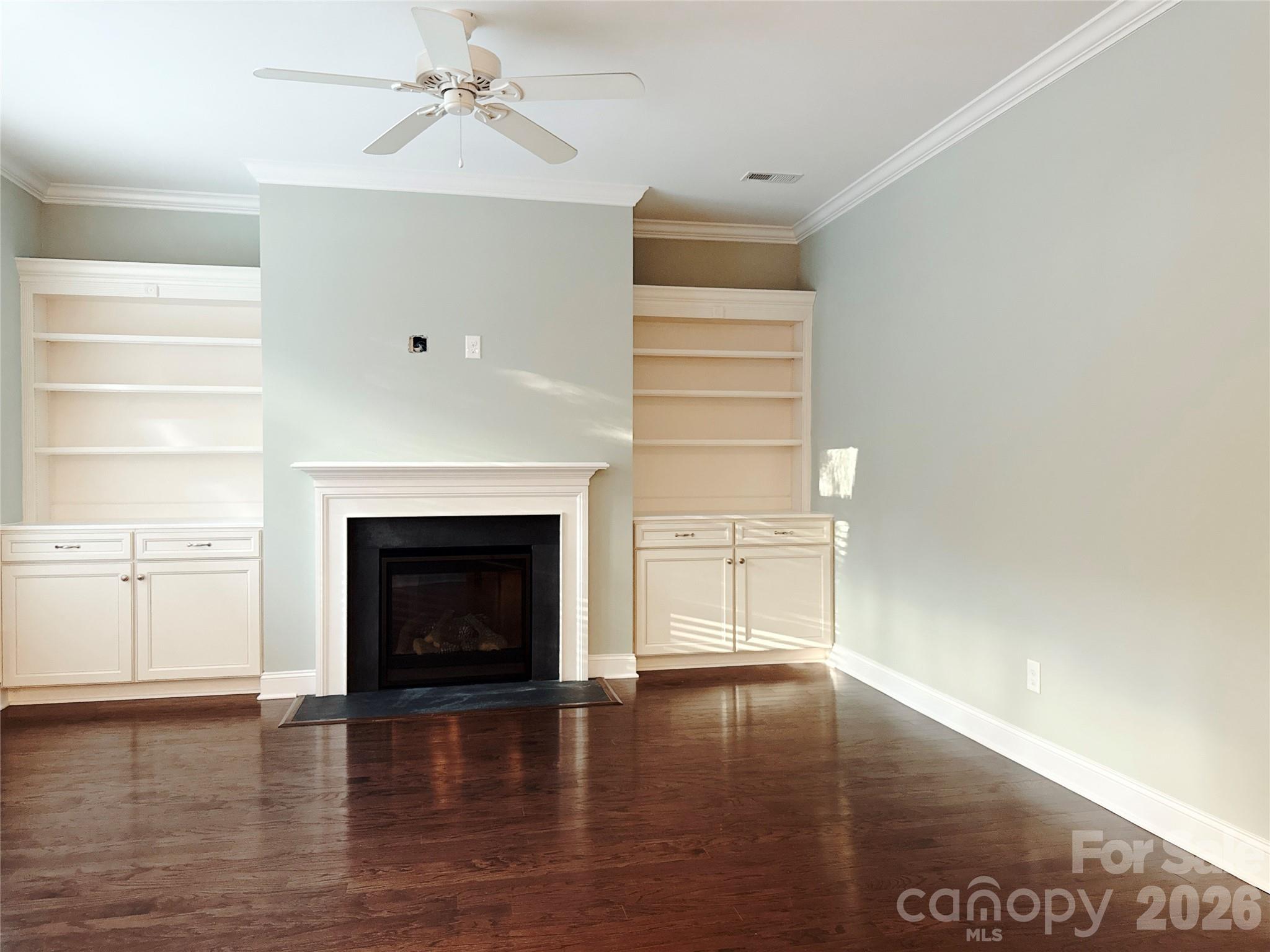 The Courtyards at Wesley Chapel - Residential