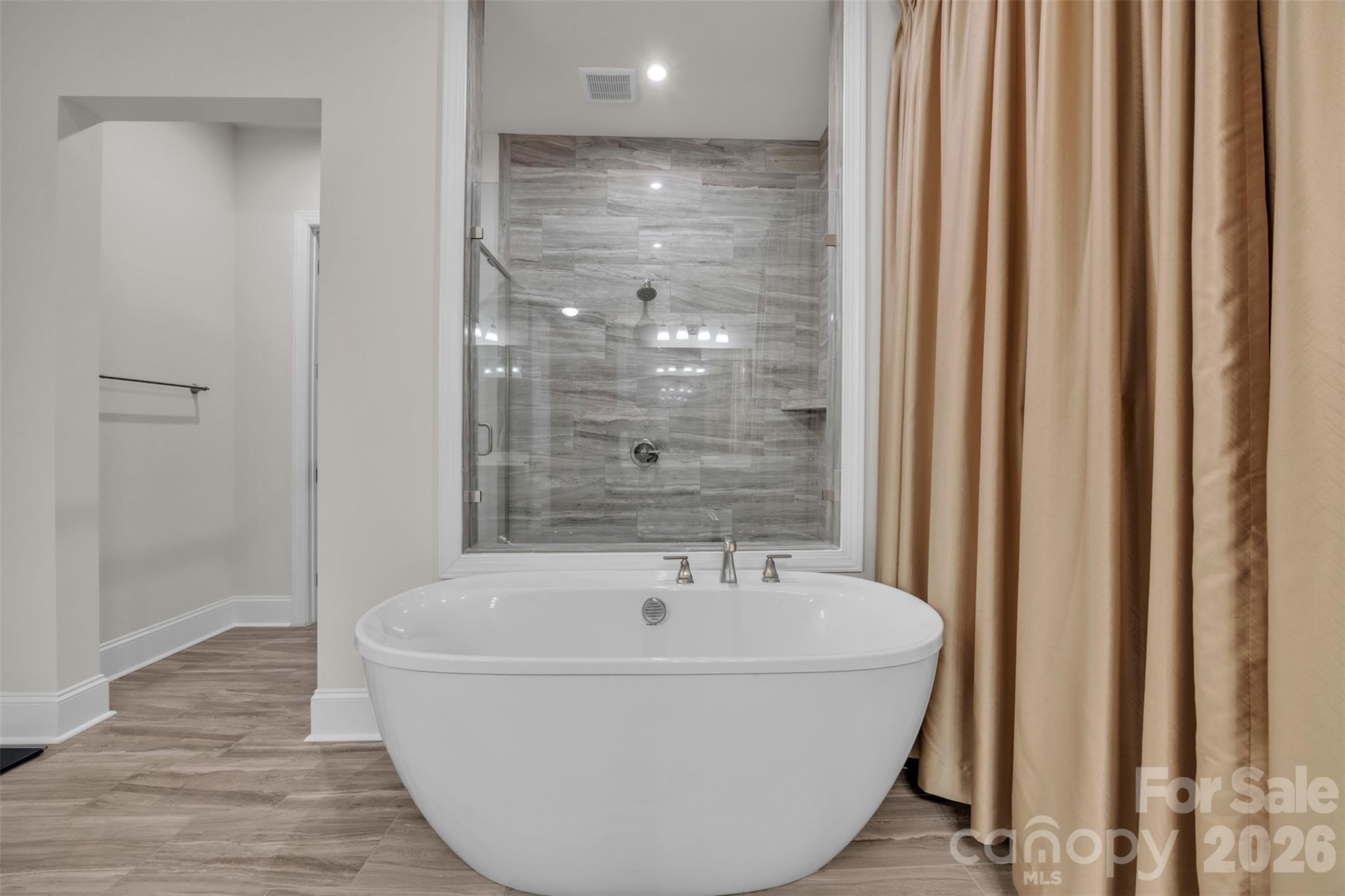 McLean - South Shore - Residential