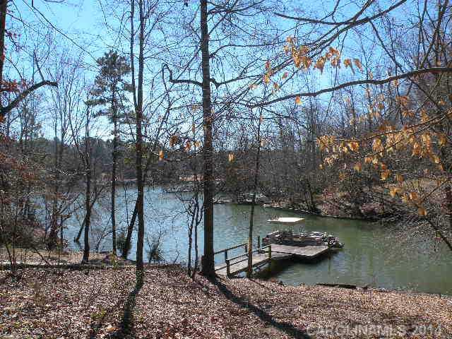 Mckee Point - Land