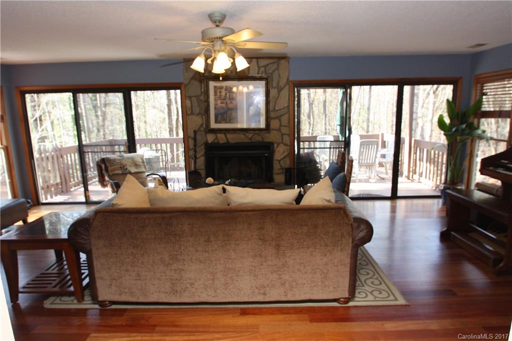 Tega Cay - Residential