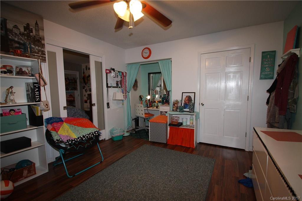 Tega Cay - Residential
