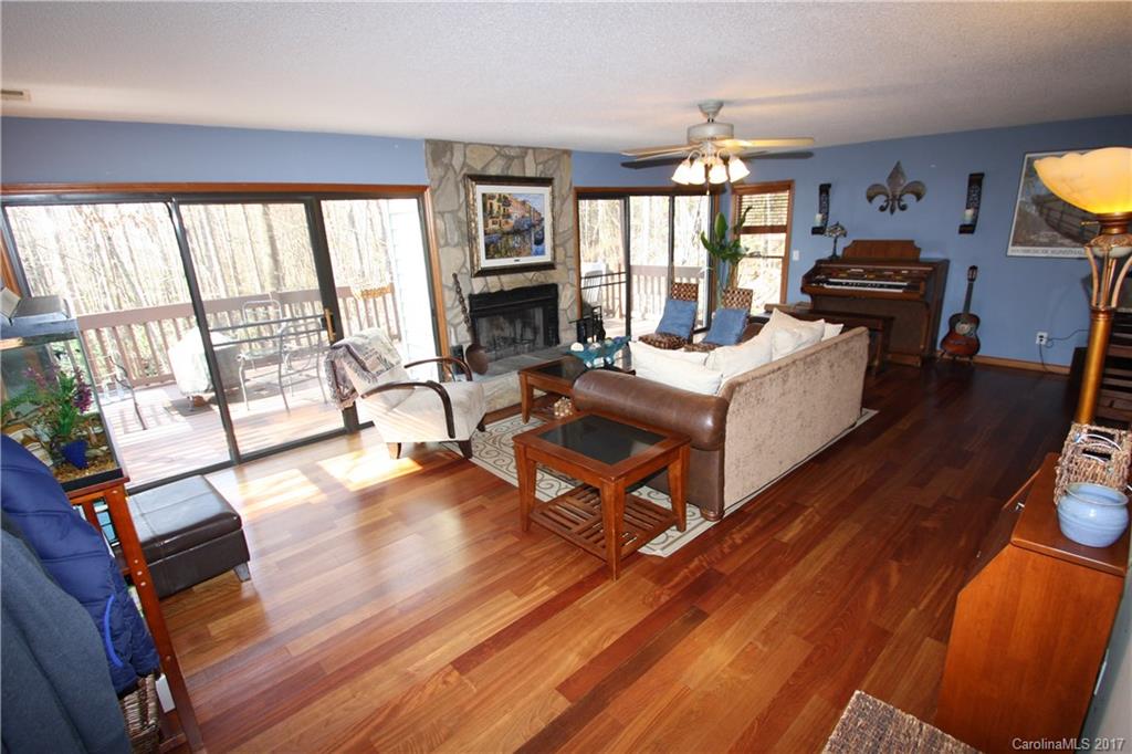 Tega Cay - Residential