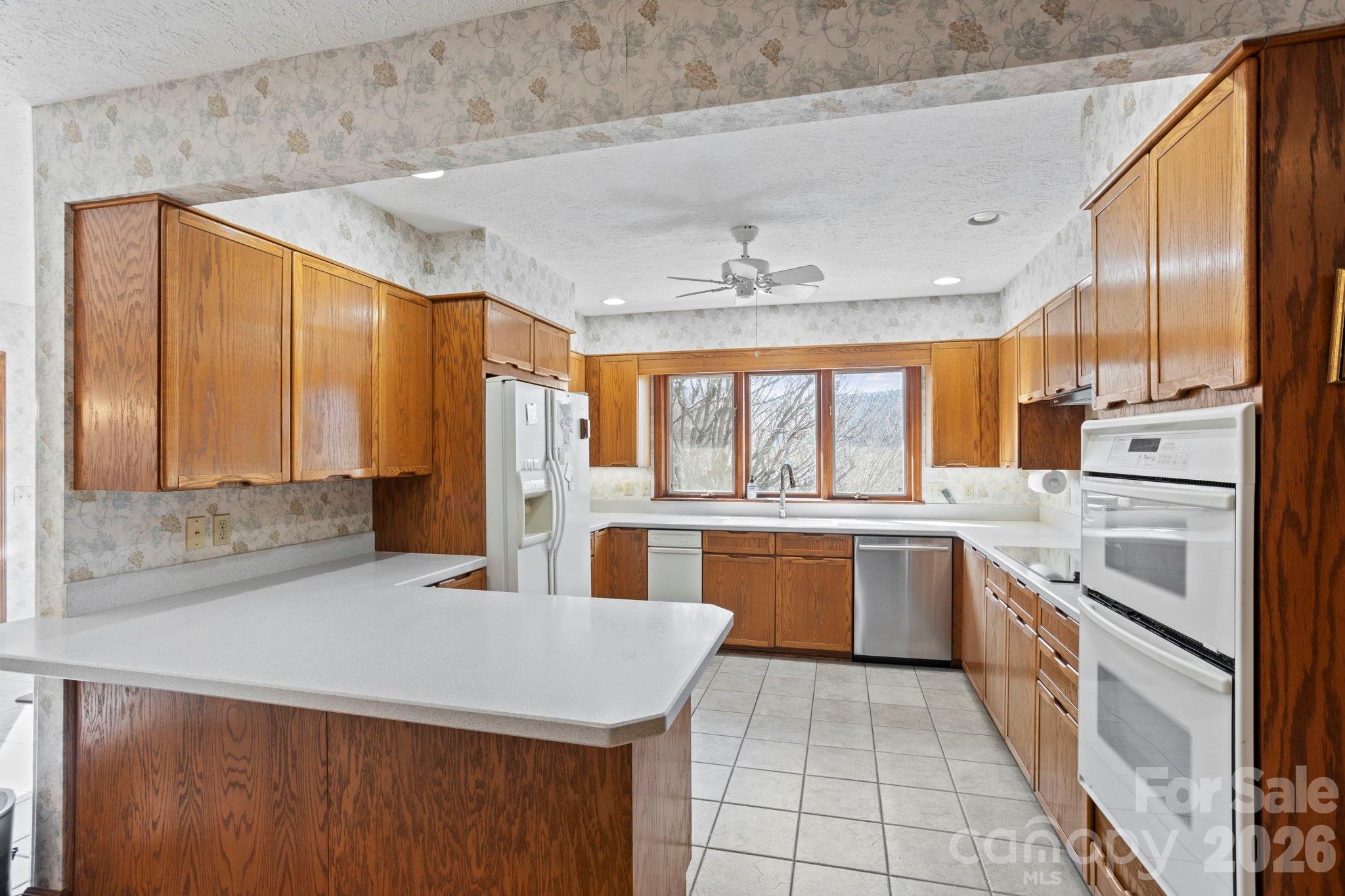 Hawthorn Hills - Residential