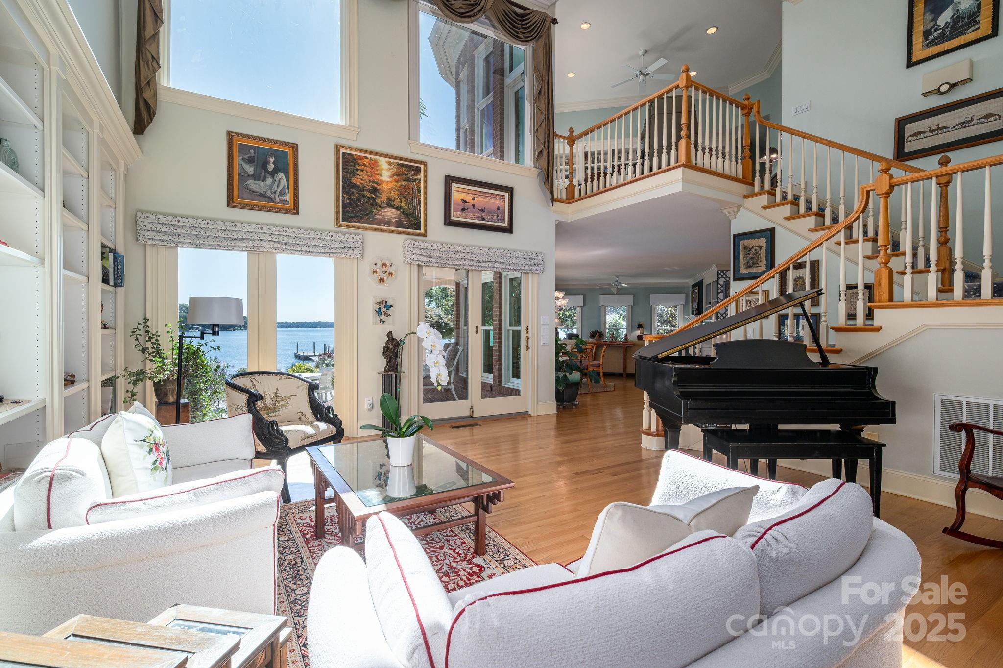 The Peninsula - Residential