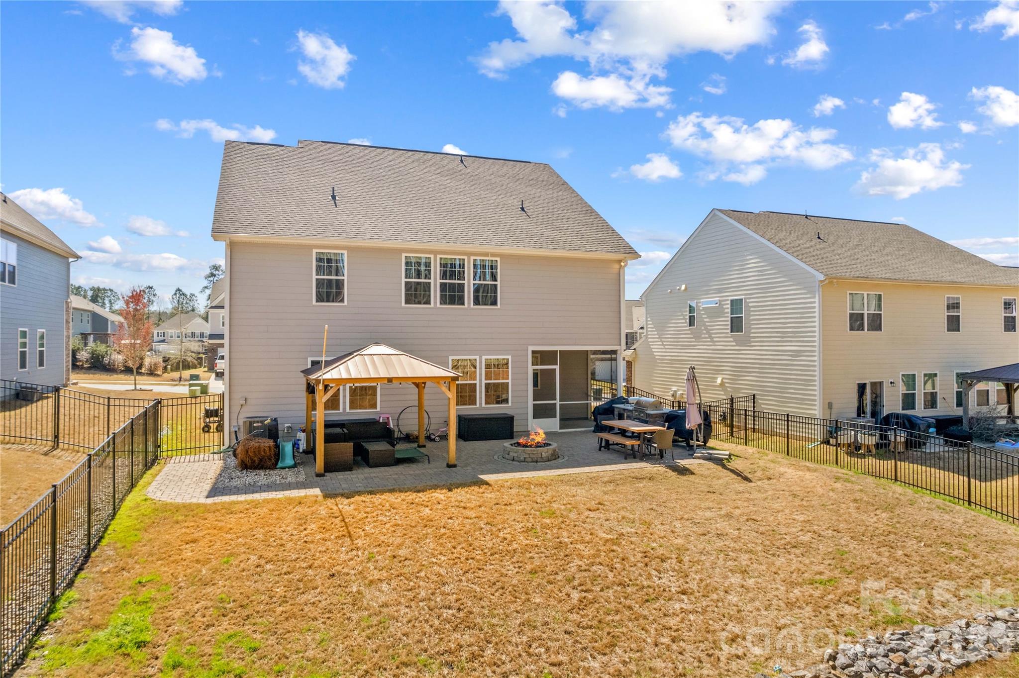 Falls Cove at Lake Norman - Residential