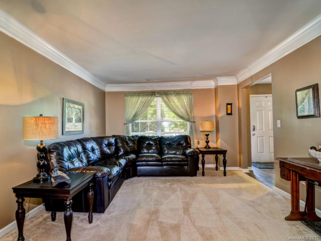 Sandy Pointe - Residential