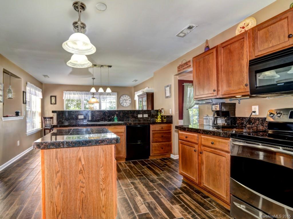 Sandy Pointe - Residential