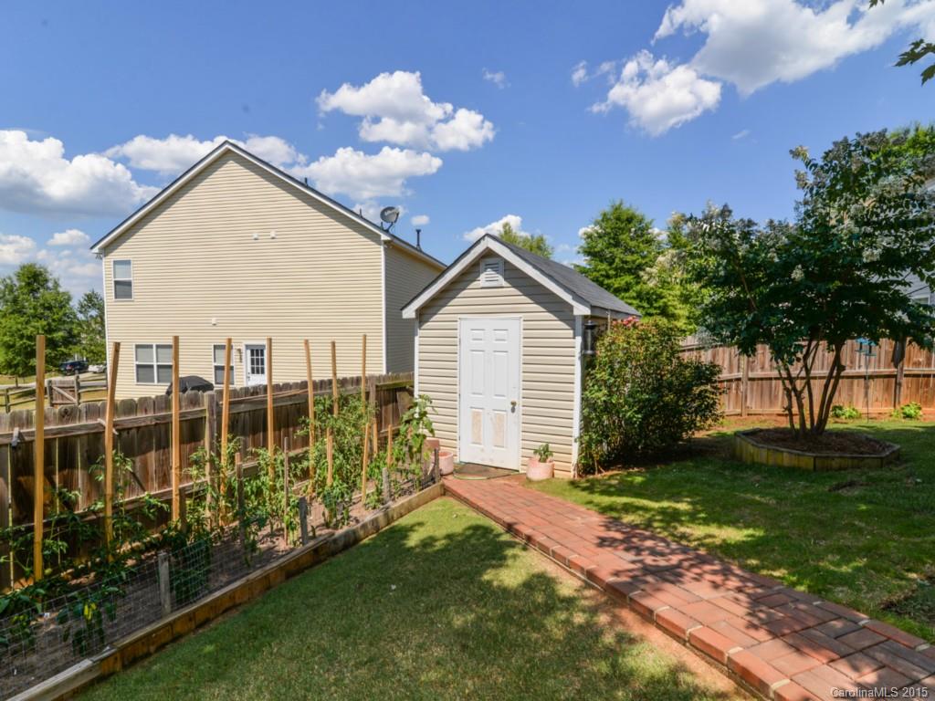 Sandy Pointe - Residential