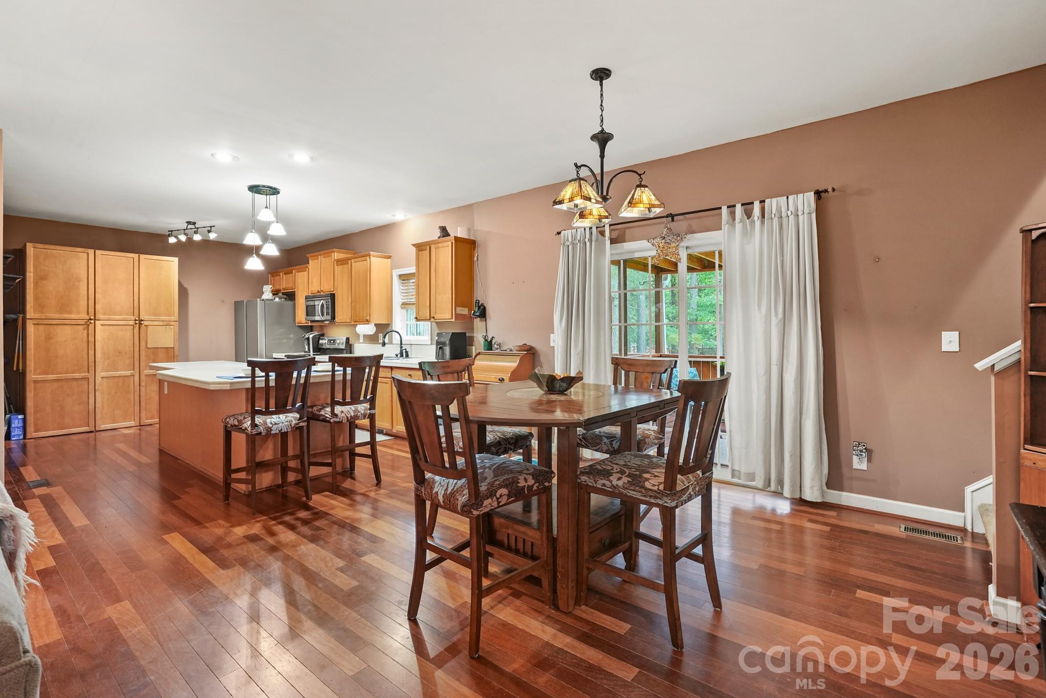 Mountain Creek - Residential