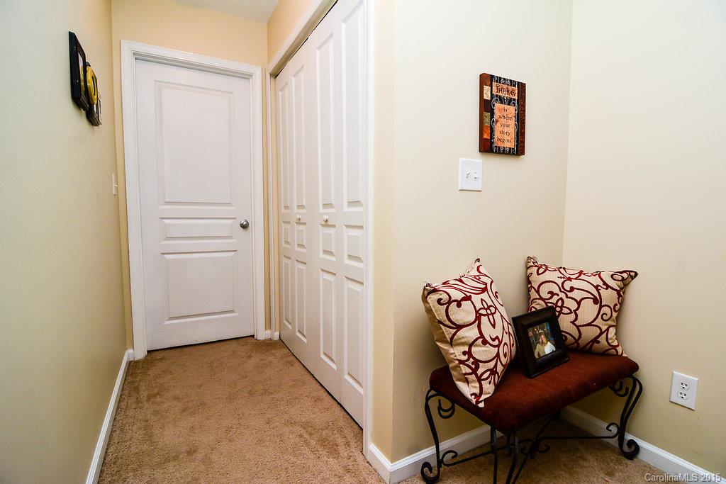 Ridge Pointe - Residential