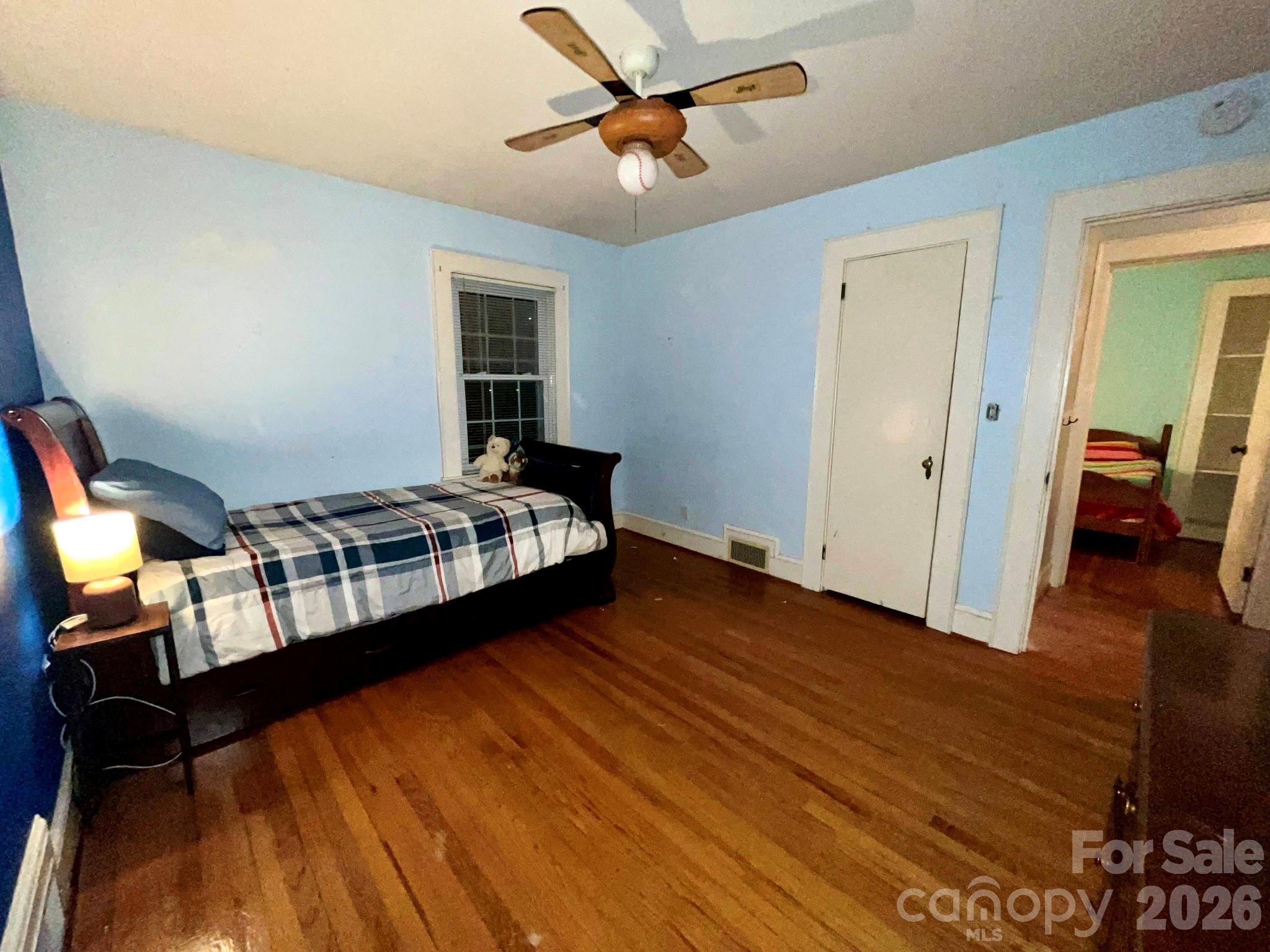 Country Club Acres - Residential