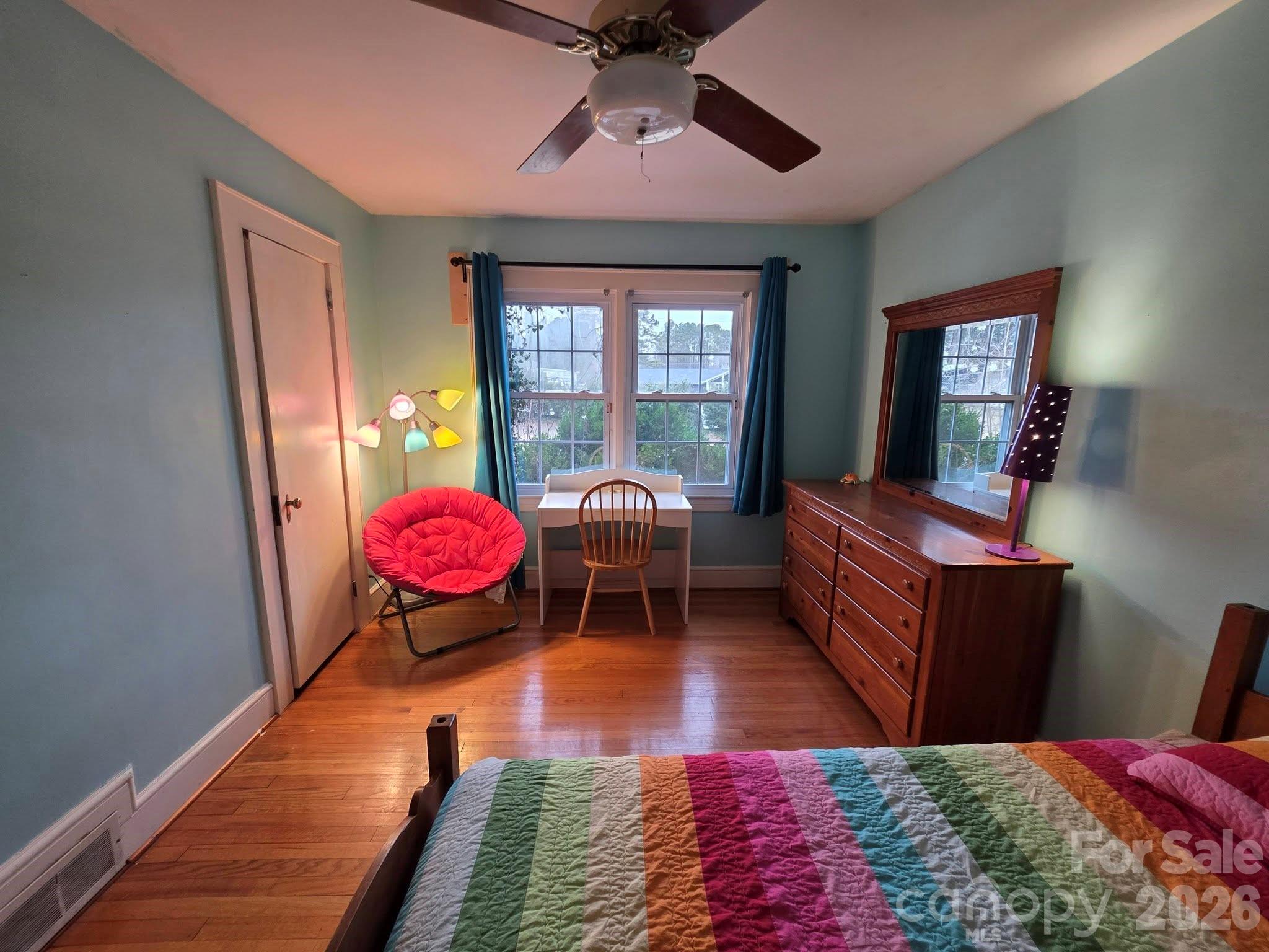 Country Club Acres - Residential