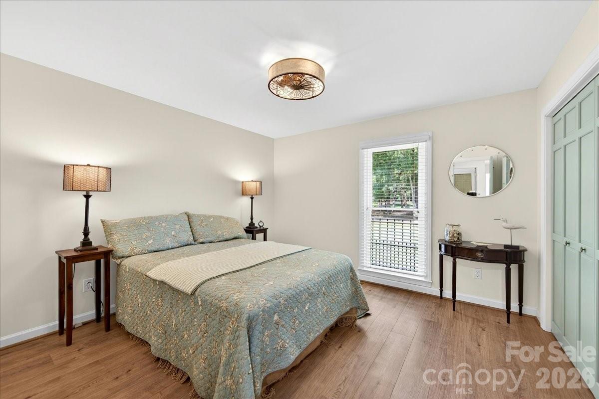 Tara Oaks - Residential