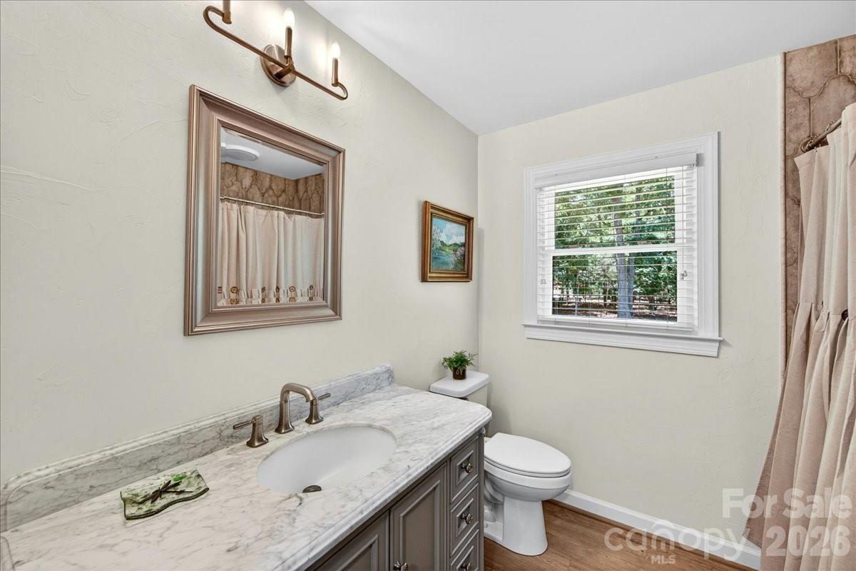 Tara Oaks - Residential