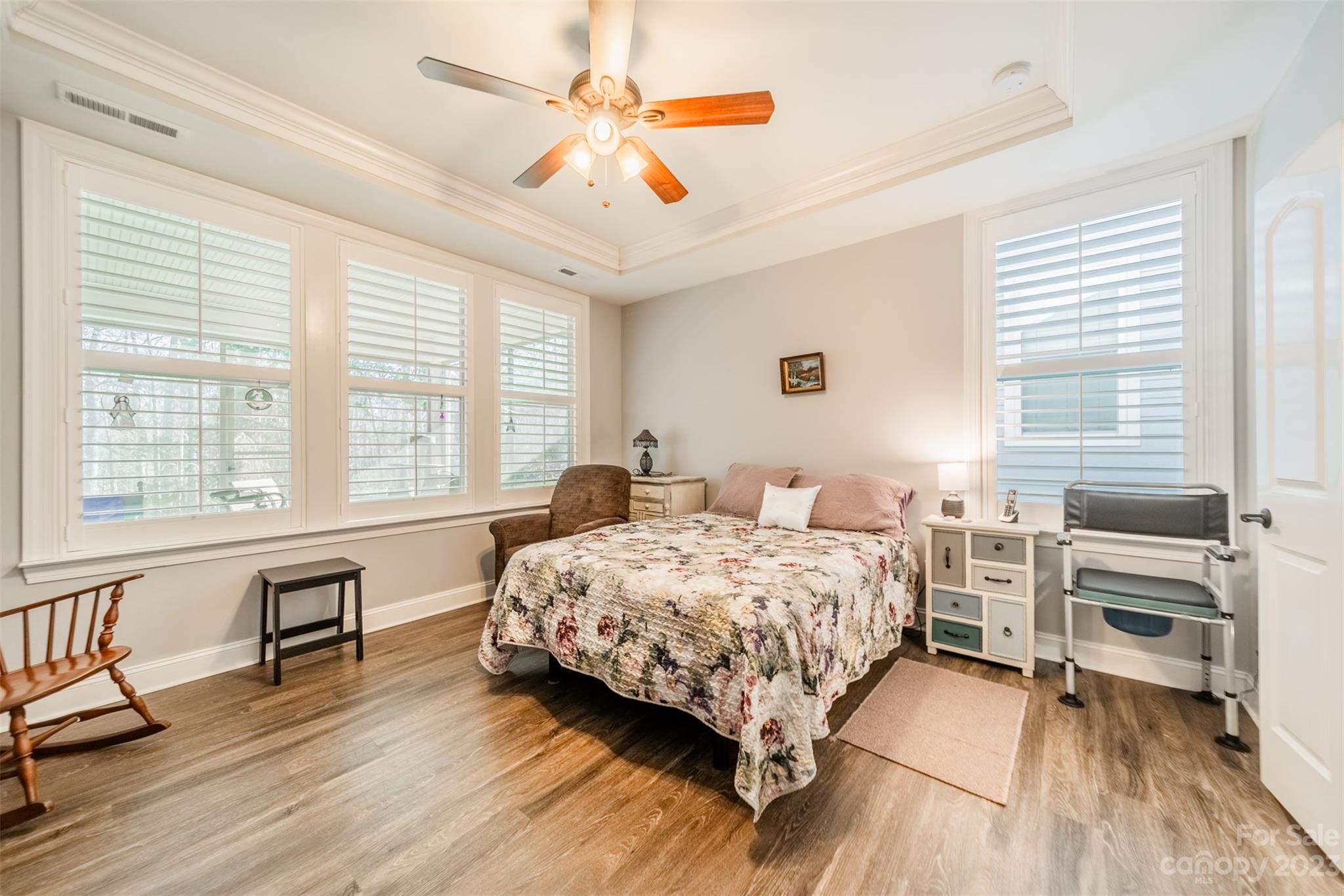 Johnson Manor - Residential
