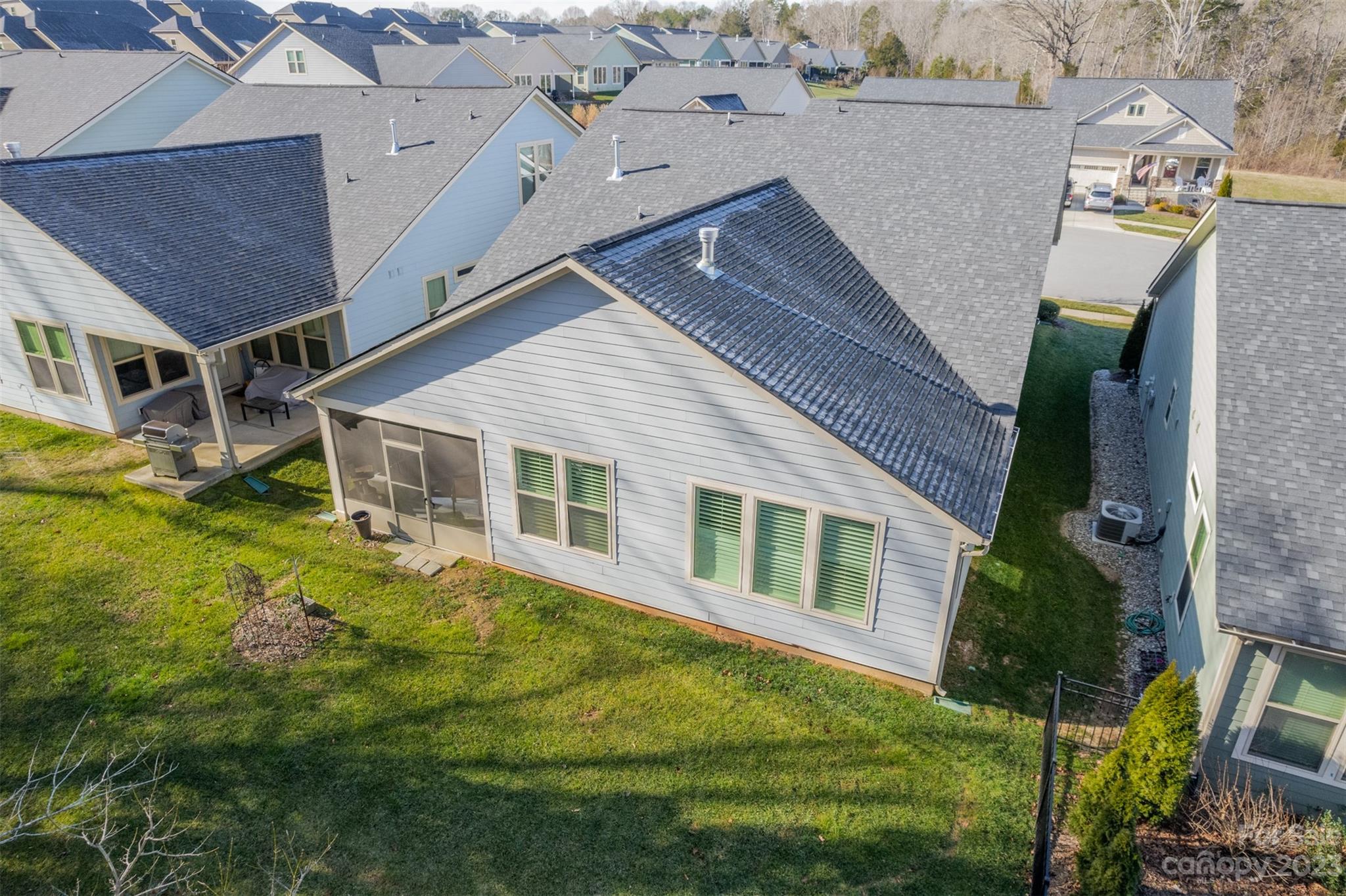 Johnson Manor - Residential