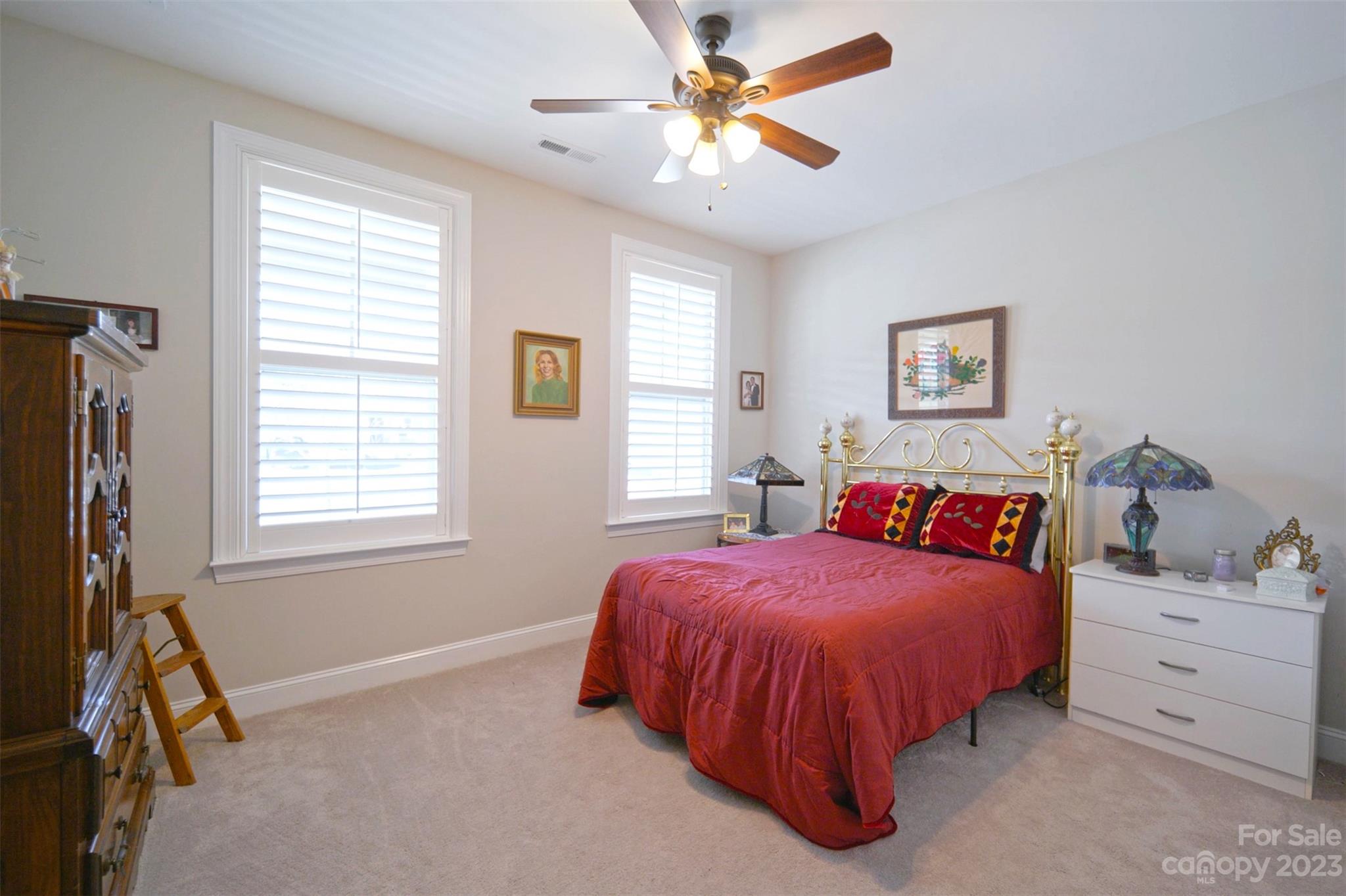 Johnson Manor - Residential