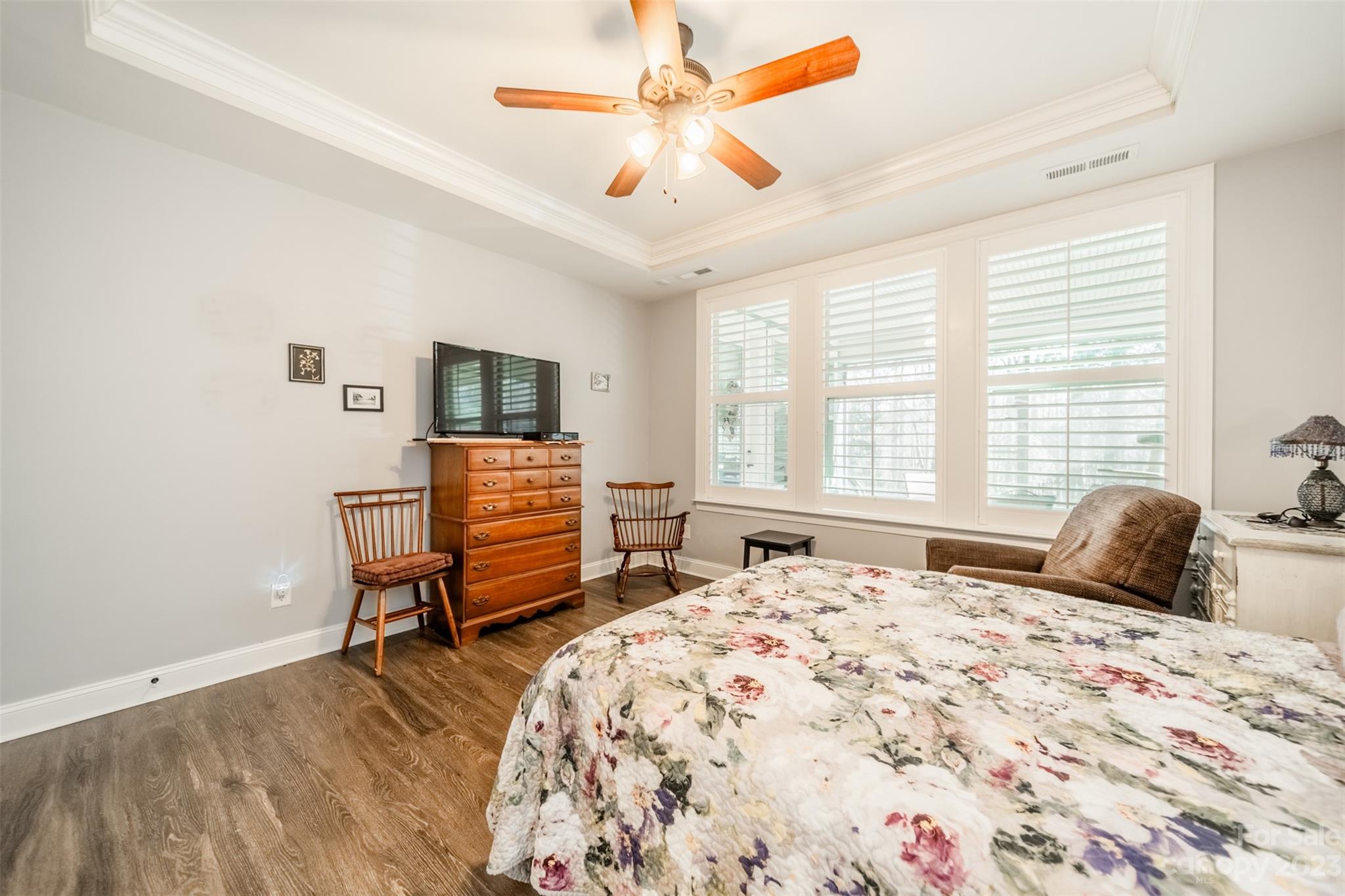 Johnson Manor - Residential