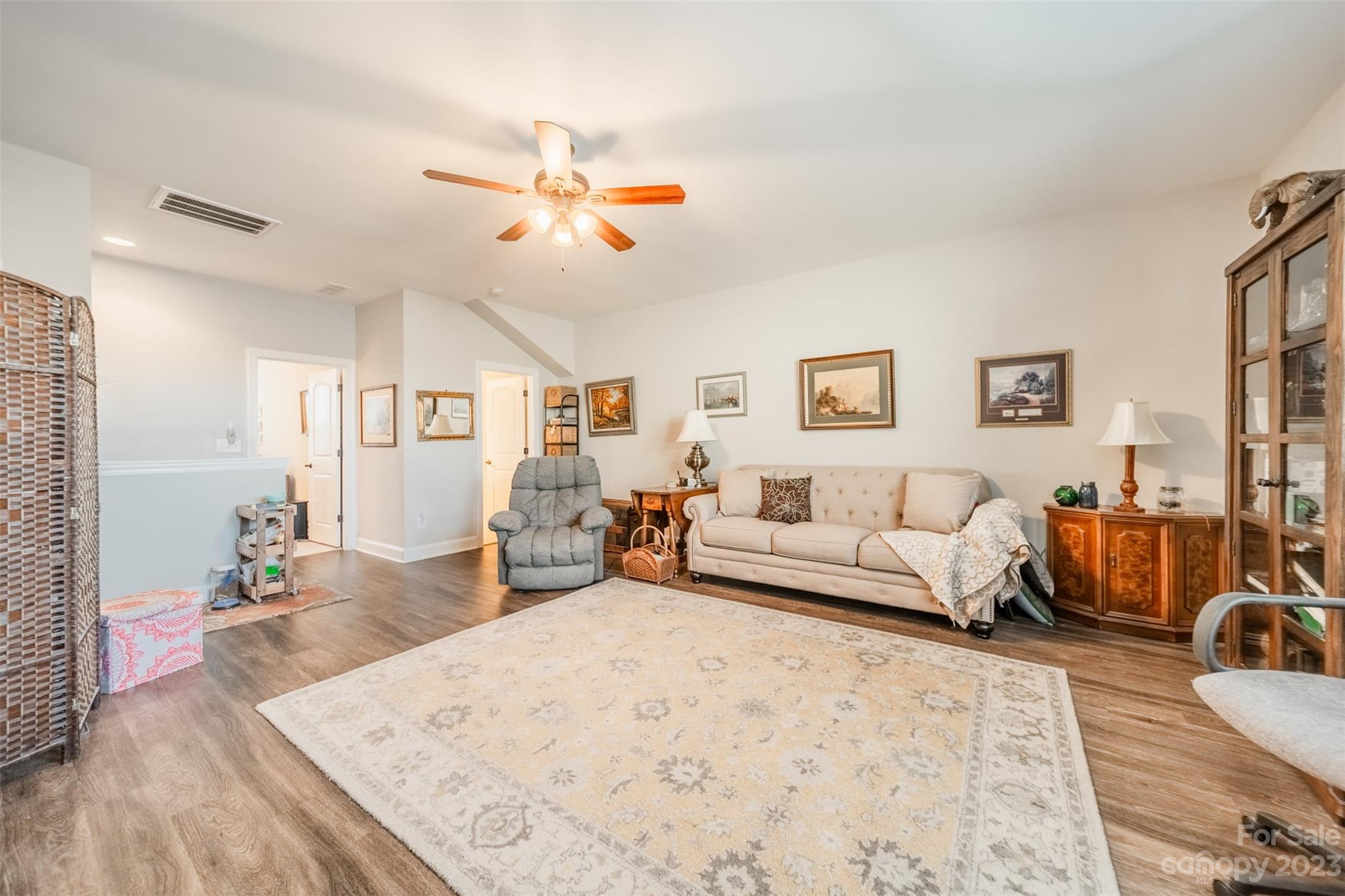 Johnson Manor - Residential