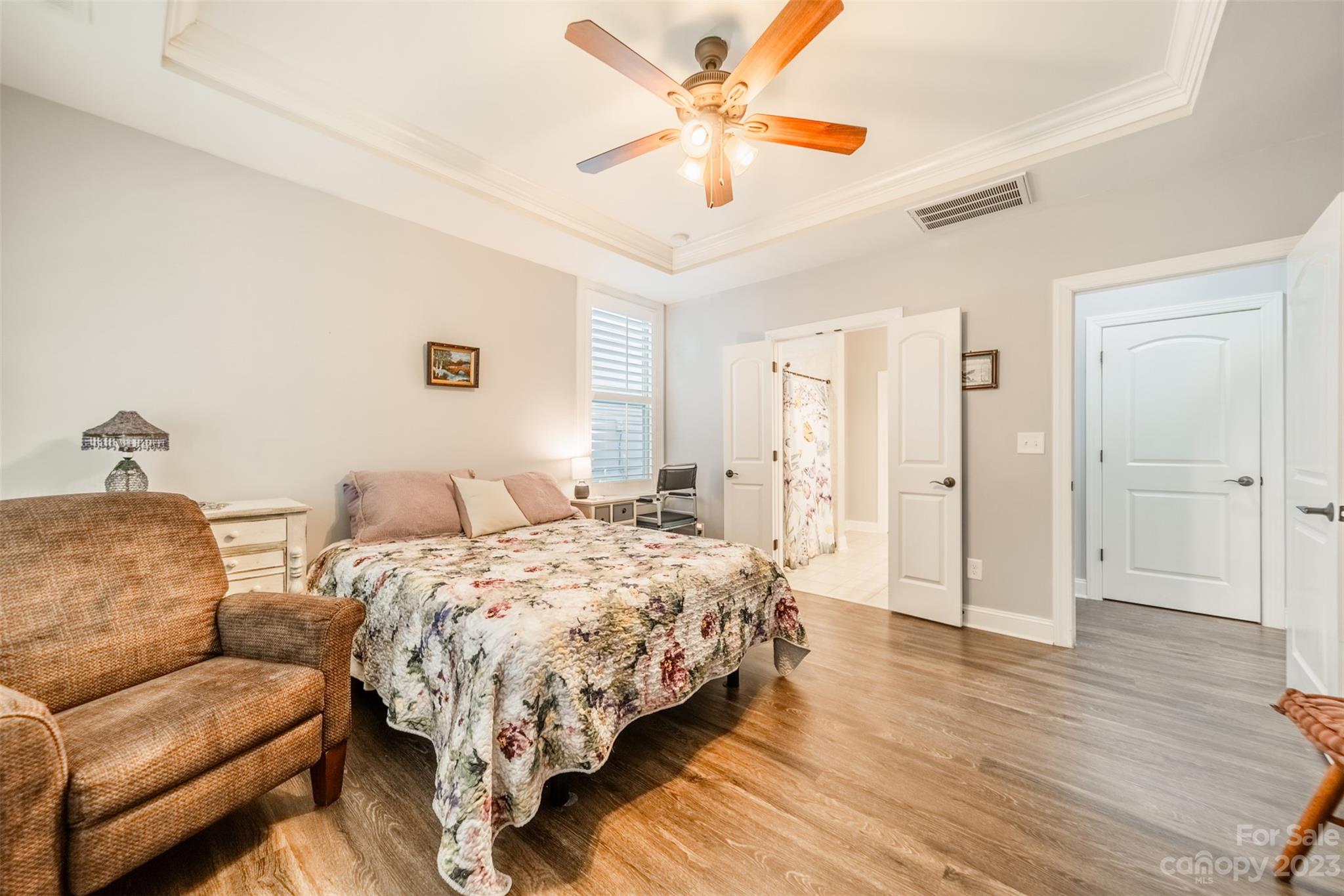Johnson Manor - Residential