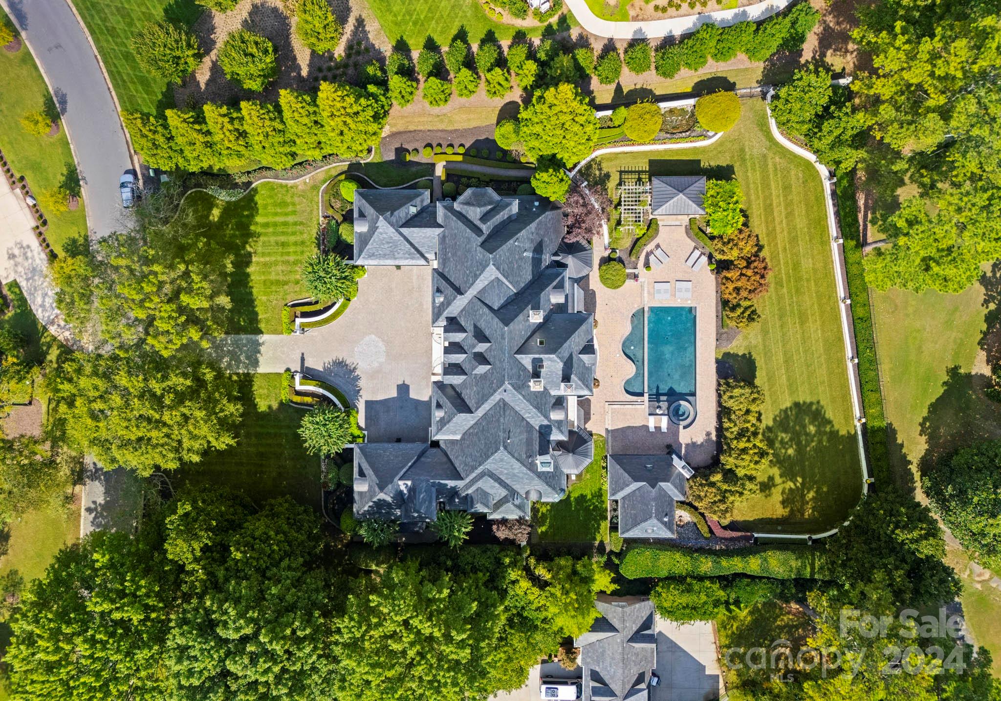Seven Eagles - Residential