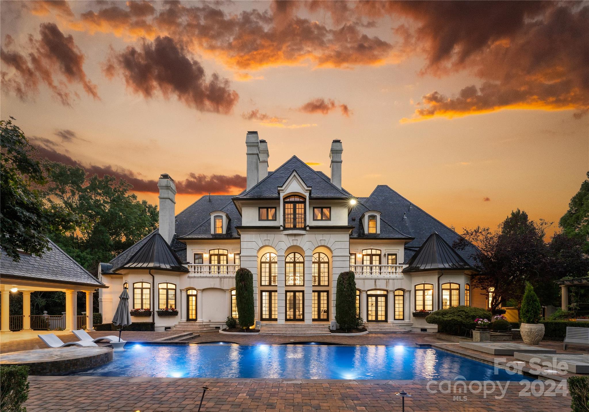 Seven Eagles - Residential