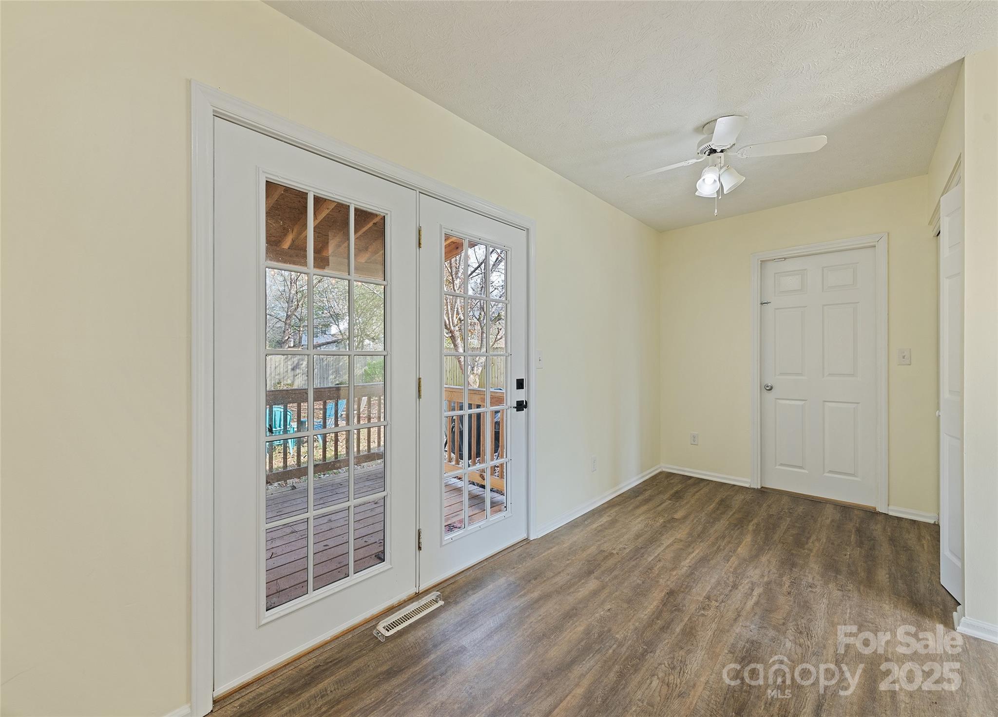 Willowbrook - Residential