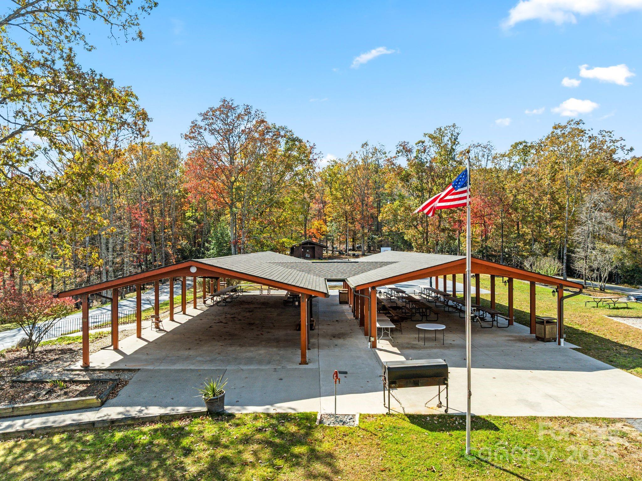 Connestee Falls - Residential
