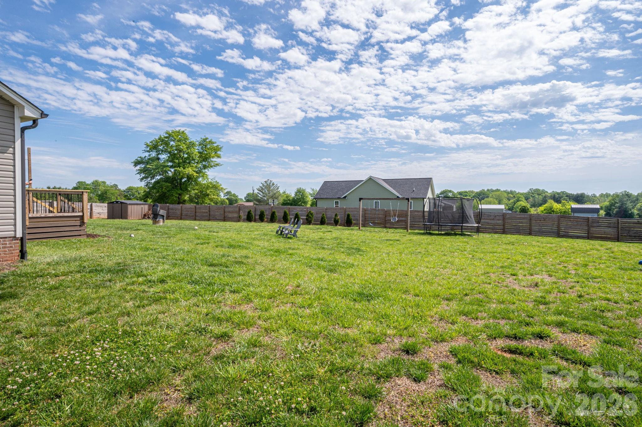 WEST END - Residential