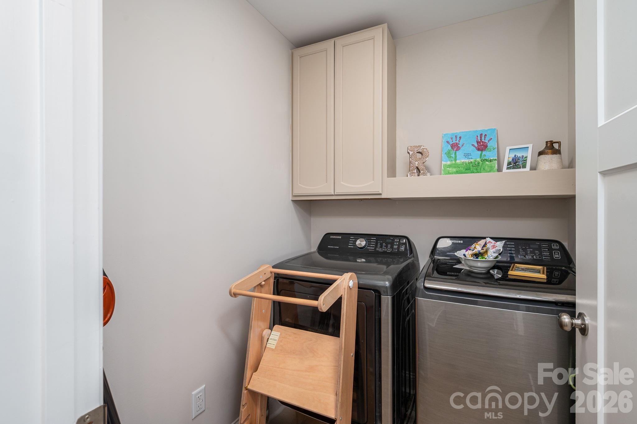 WEST END - Residential