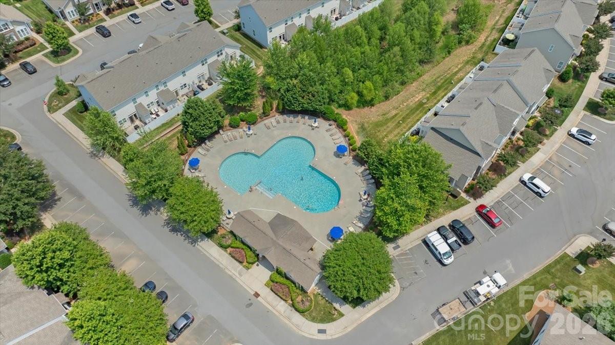 Waters Edge - Residential