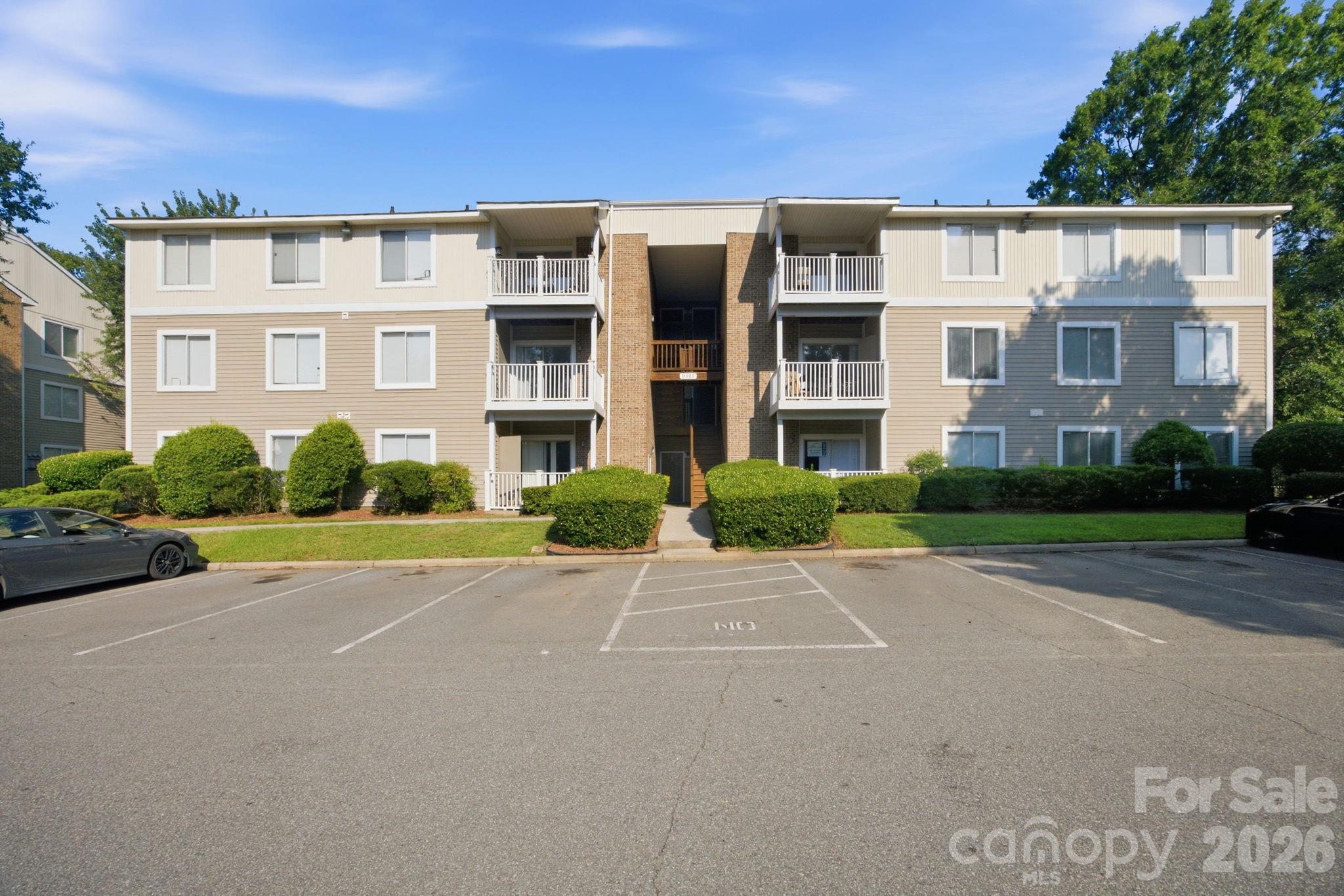 Prime UNCC 4BR / 2Ba Condo within walking distance to UNCC campus.  Fabulous Opportunity for your student and roommates or to add to your investment portfolio.  Both Bathrooms have been recently updated as well as LVP flooring throughout living areas and bedrooms!  Room rents in the community typically range $500-$525/room.  Utilities typically included up to a cap.  Priced aggressively for quick availability and closing!