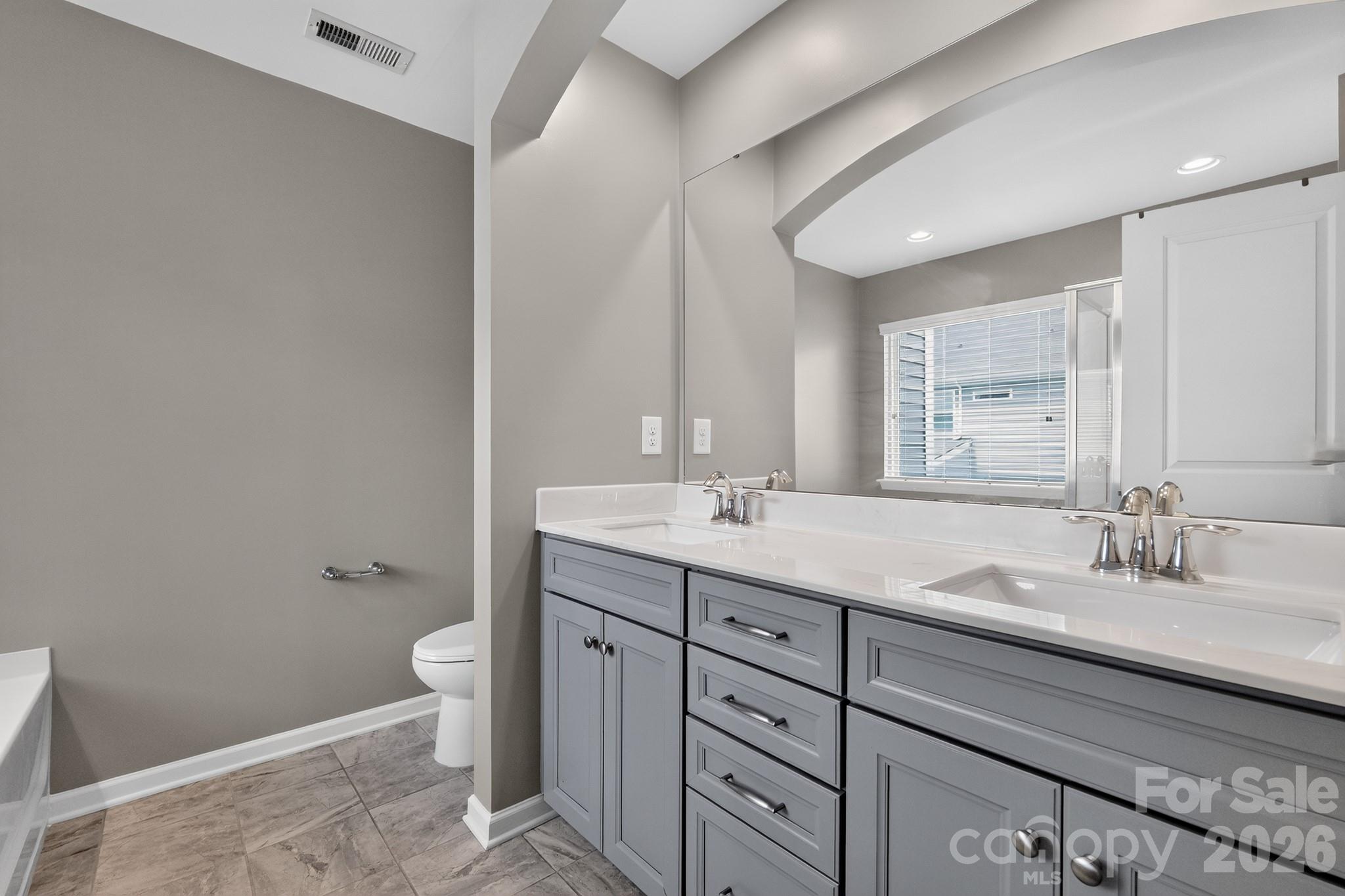 Savannah Townhomes - Residential