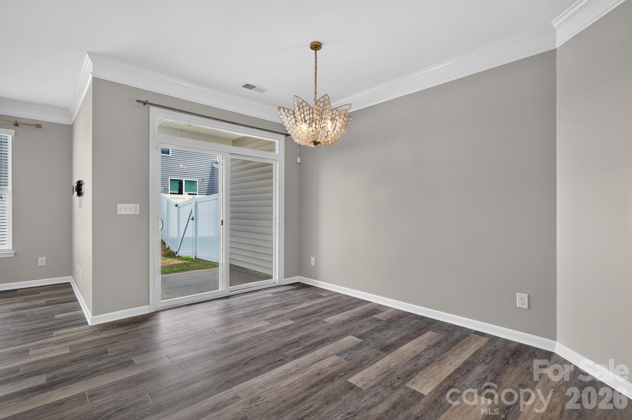 Savannah Townhomes - Residential