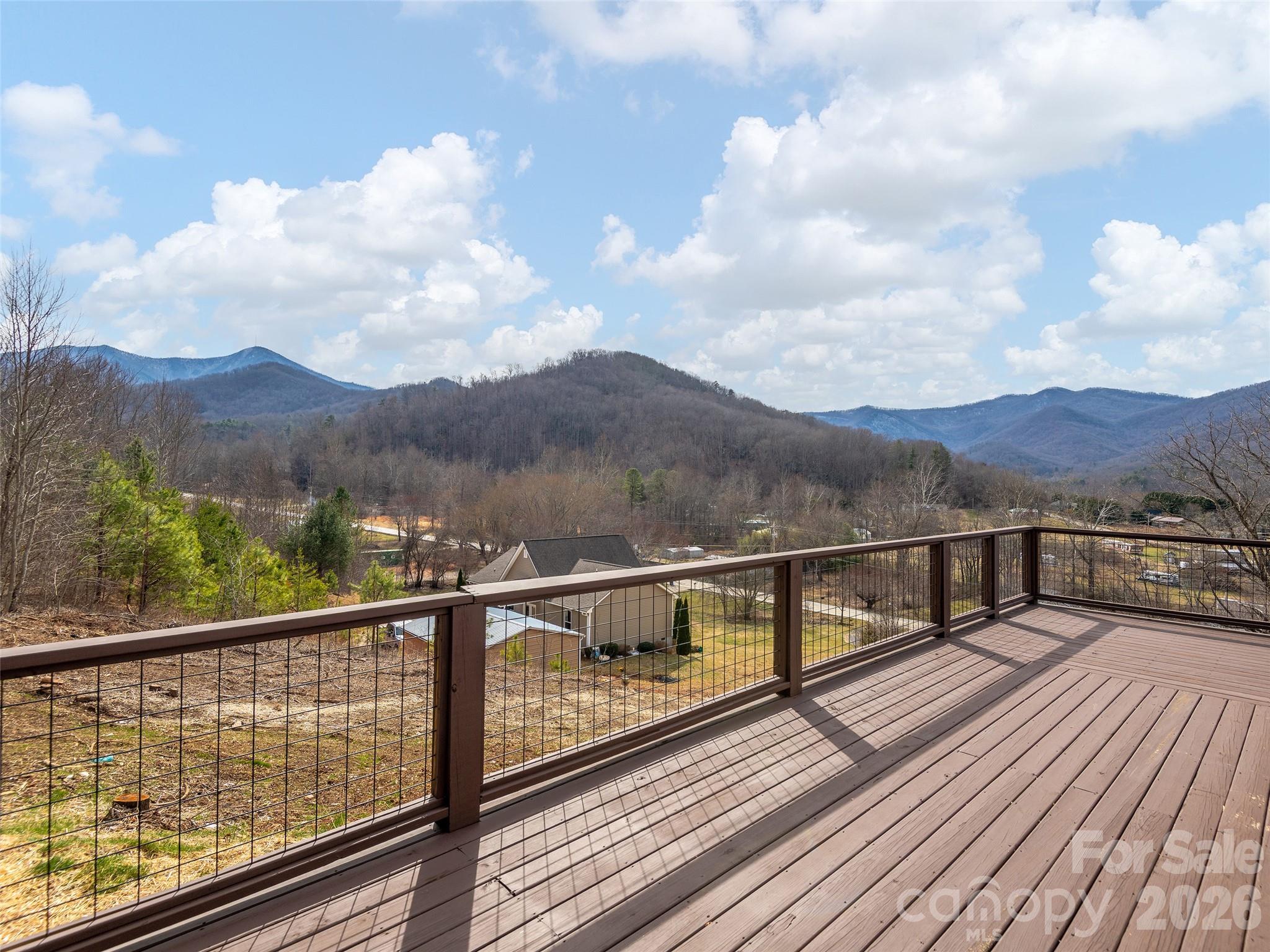 Locust Knoll - Residential