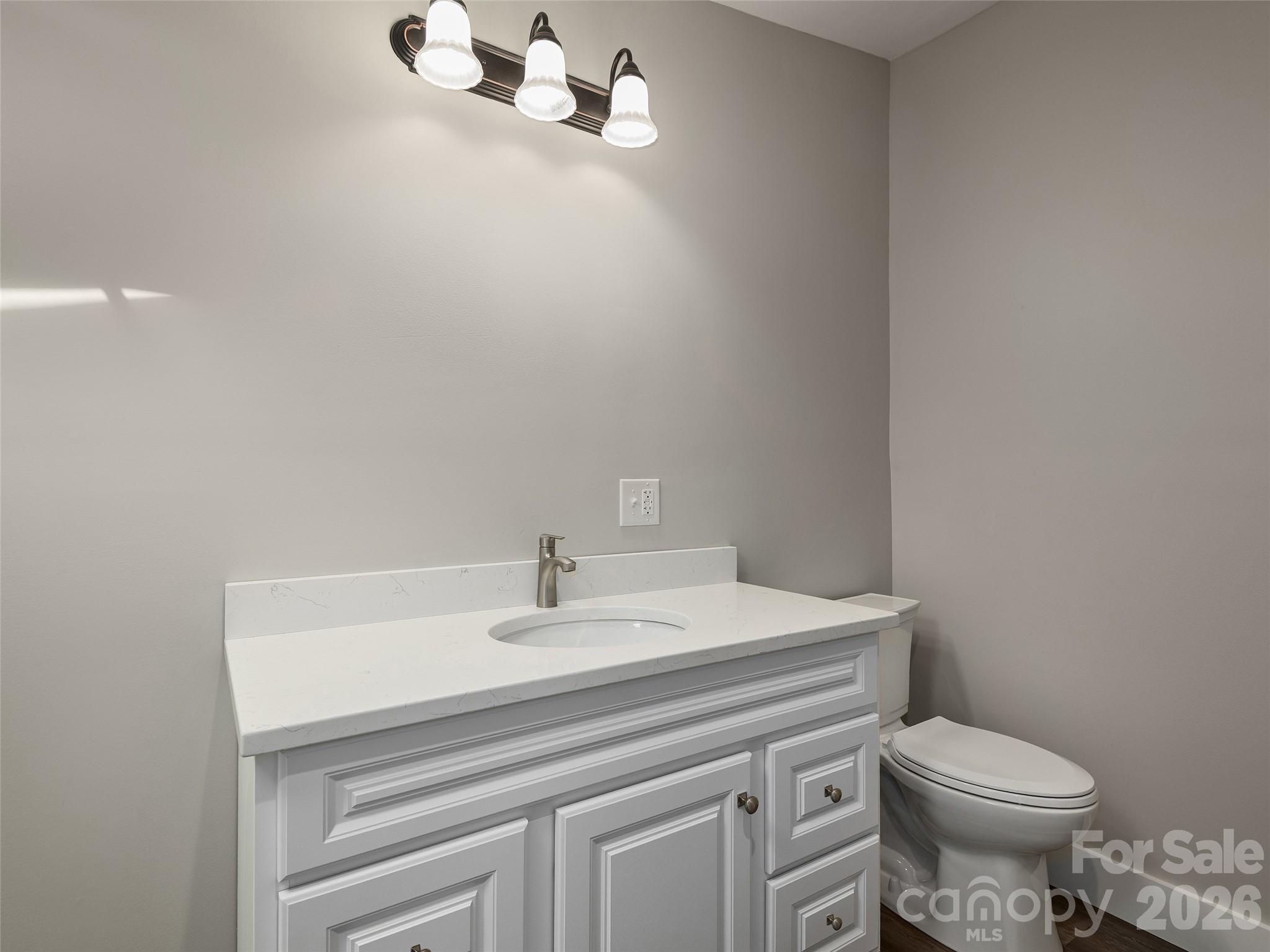 Locust Knoll - Residential