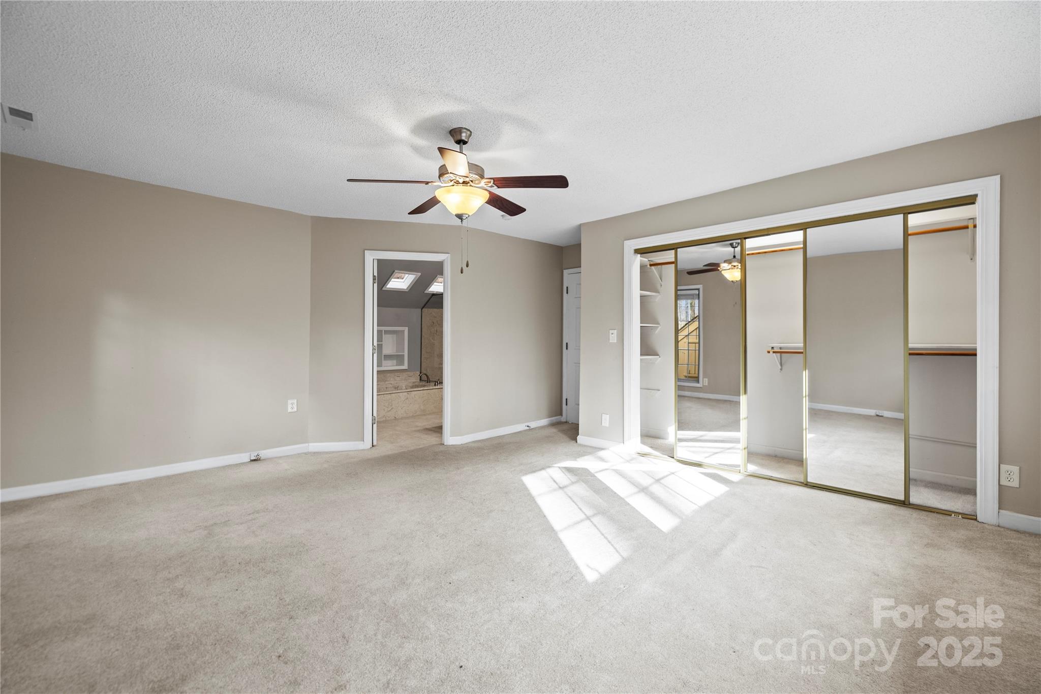 River hills - Residential