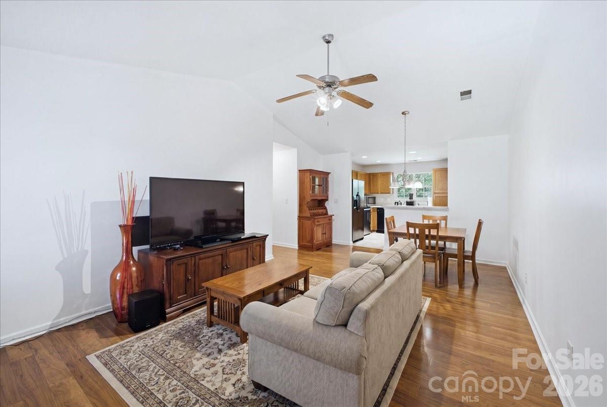 Michaels Landing - Residential